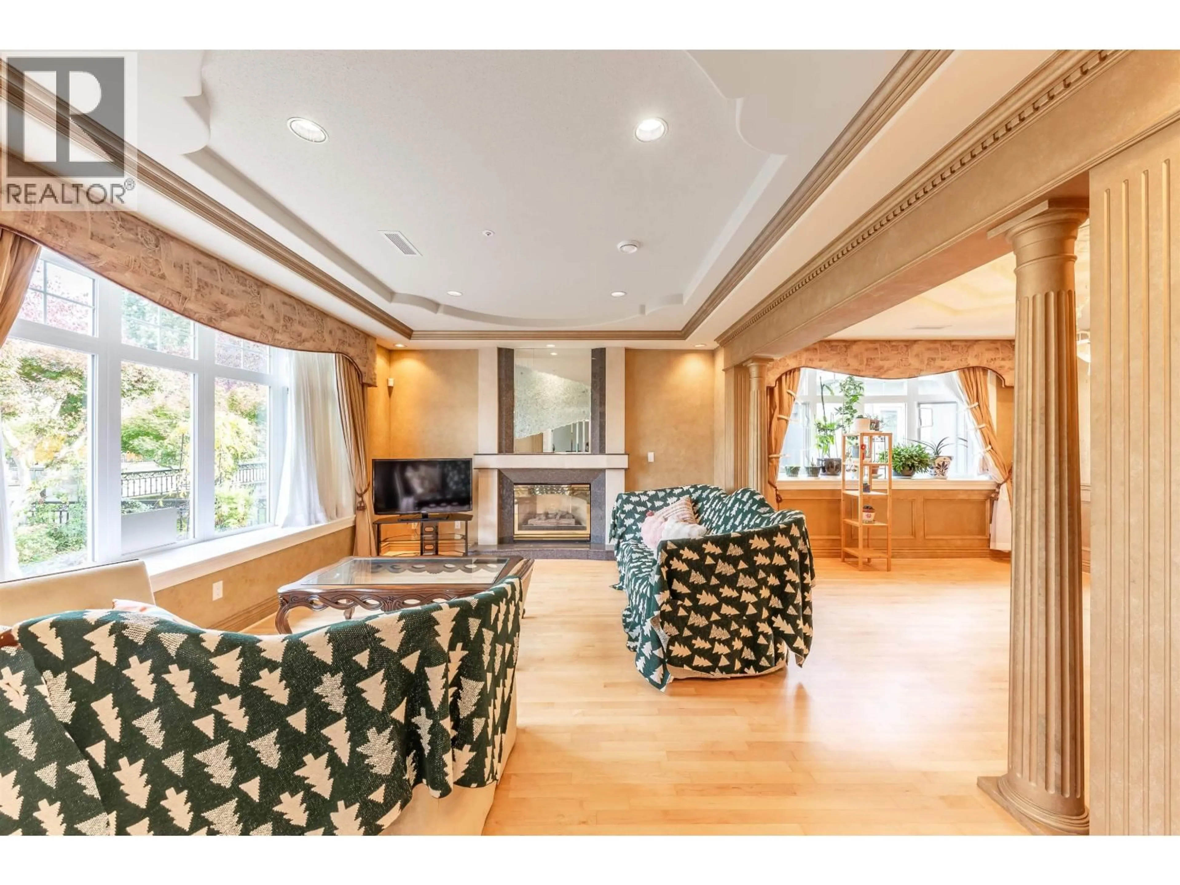 Unknown for 2328 22ND AVENUE, Vancouver British Columbia V6L1L9