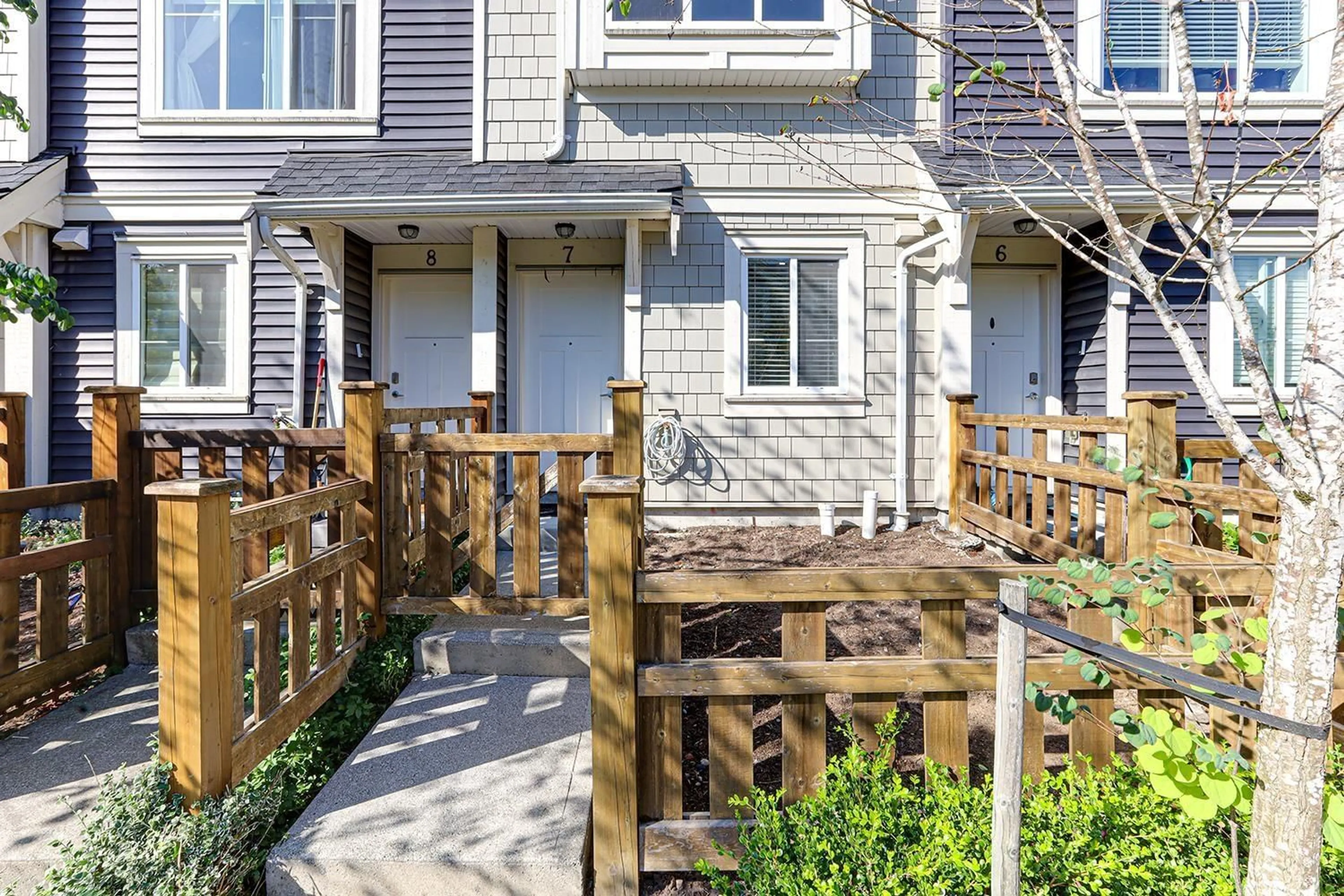 Patio, street for 7 - 8699 158, Surrey British Columbia V4N1G9