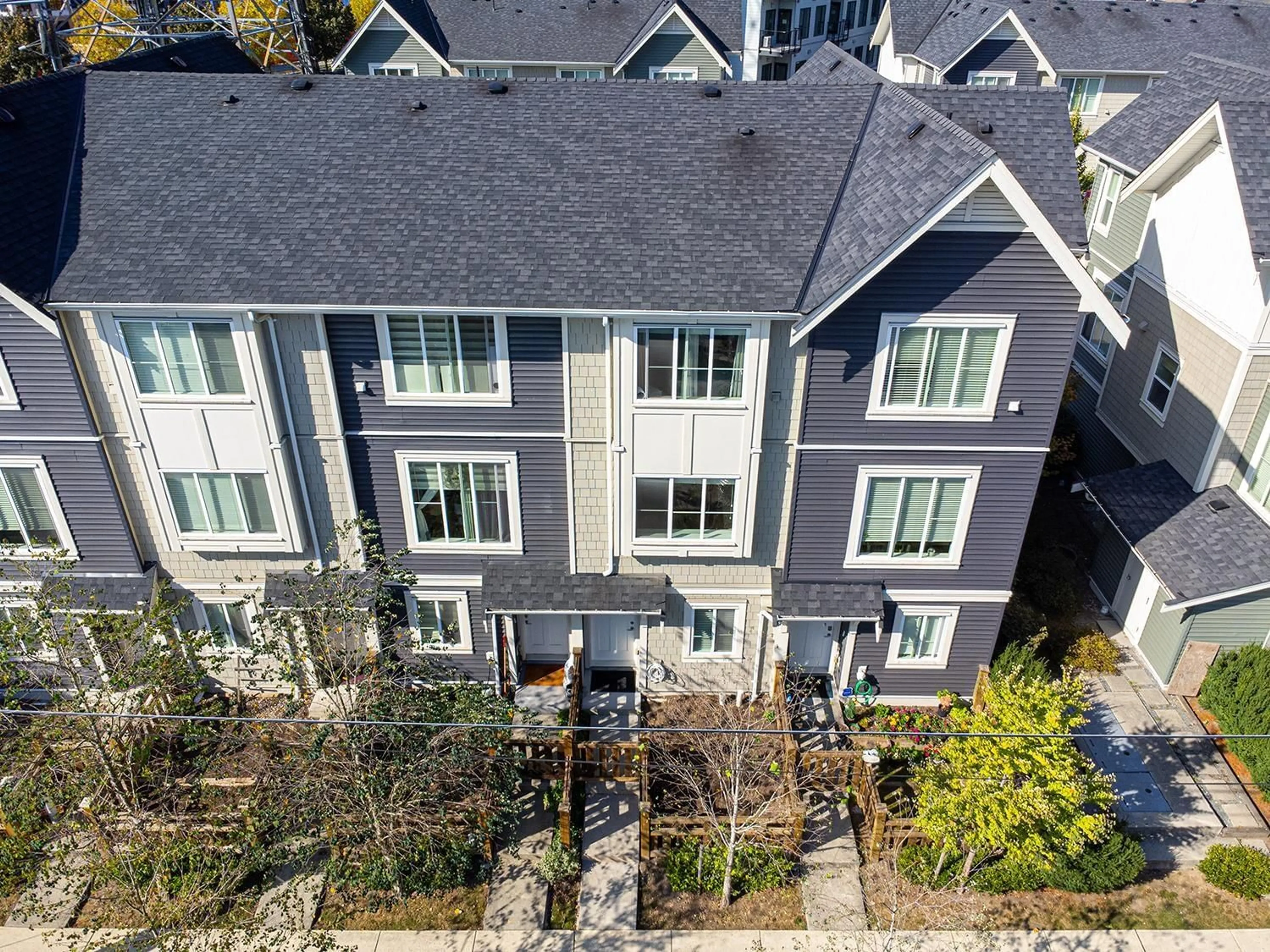 A pic from outside/outdoor area/front of a property/back of a property/a pic from drone, unknown for 7 - 8699 158, Surrey British Columbia V4N1G9