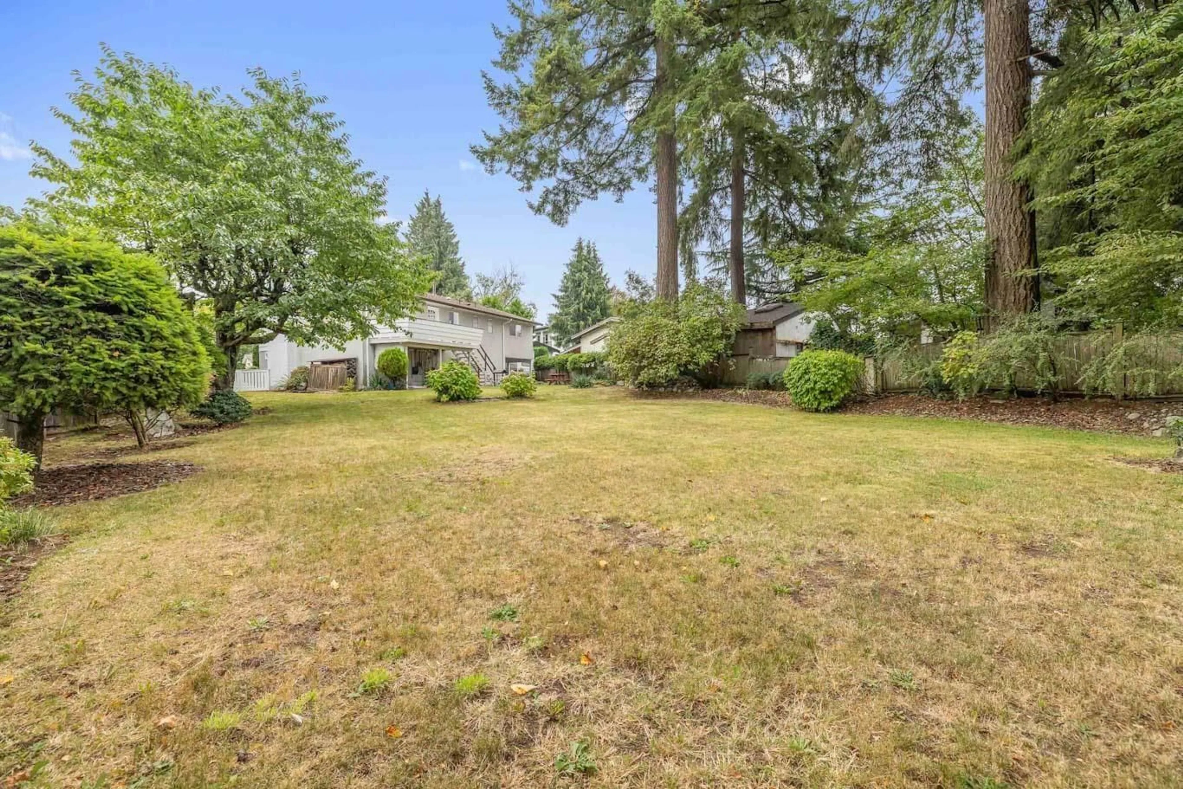 A pic from outside/outdoor area/front of a property/back of a property/a pic from drone, unknown for 9035 114, Delta British Columbia V4C5K1