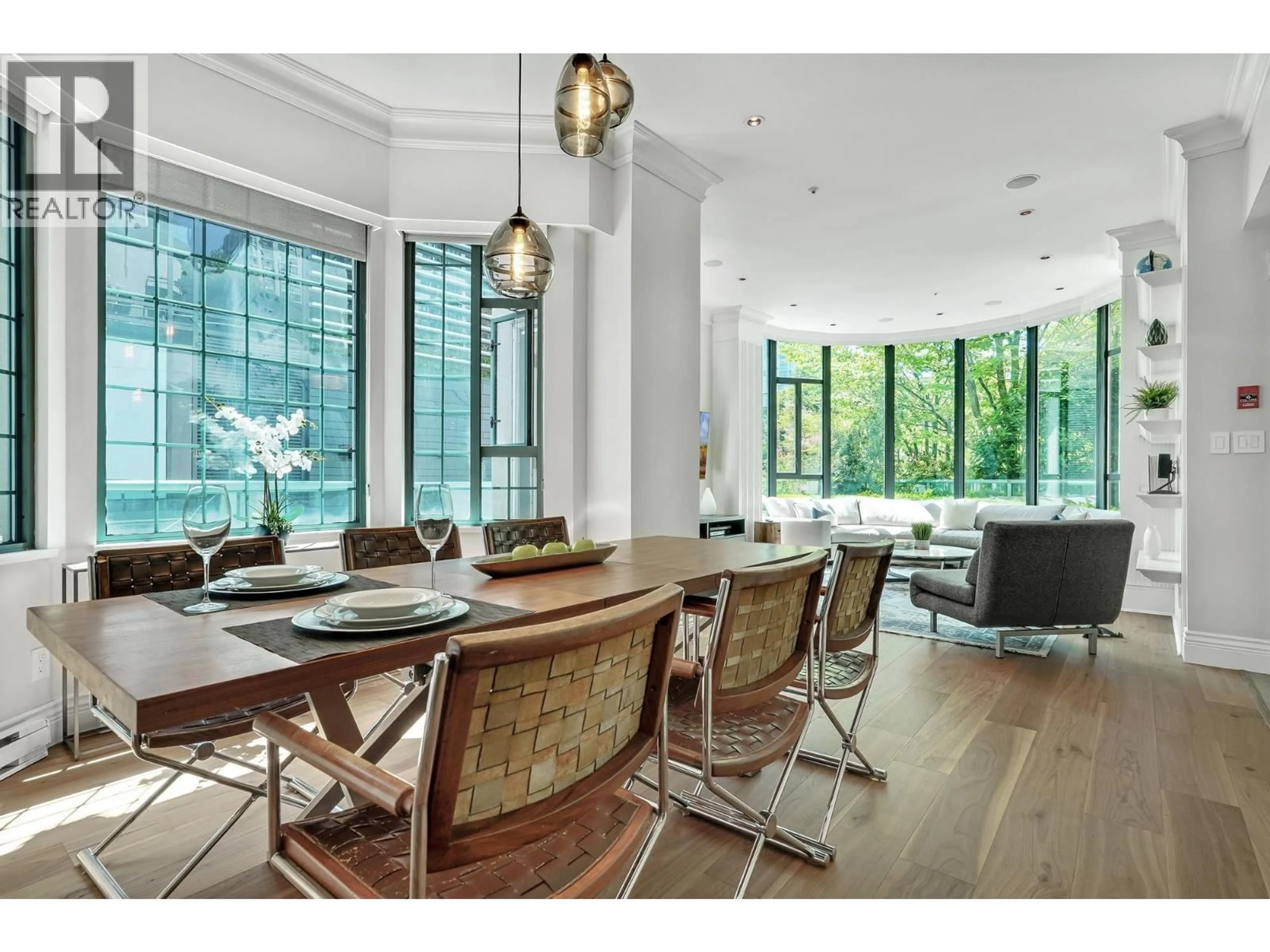 Dining room, wood/laminate floor for 281 SMITHE STREET, Vancouver British Columbia V6B5W4