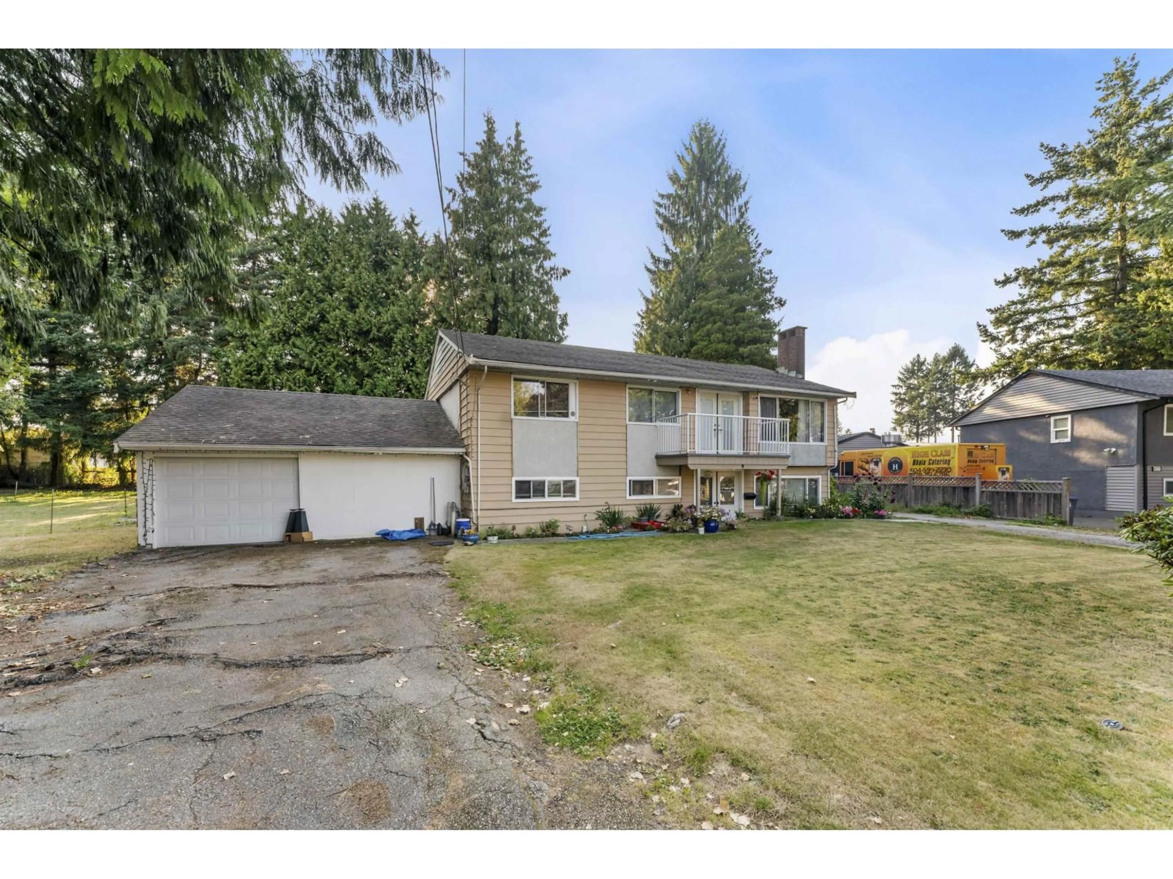 A pic from outside/outdoor area/front of a property/back of a property/a pic from drone, street for 9761 124A, Surrey British Columbia V3V4W2