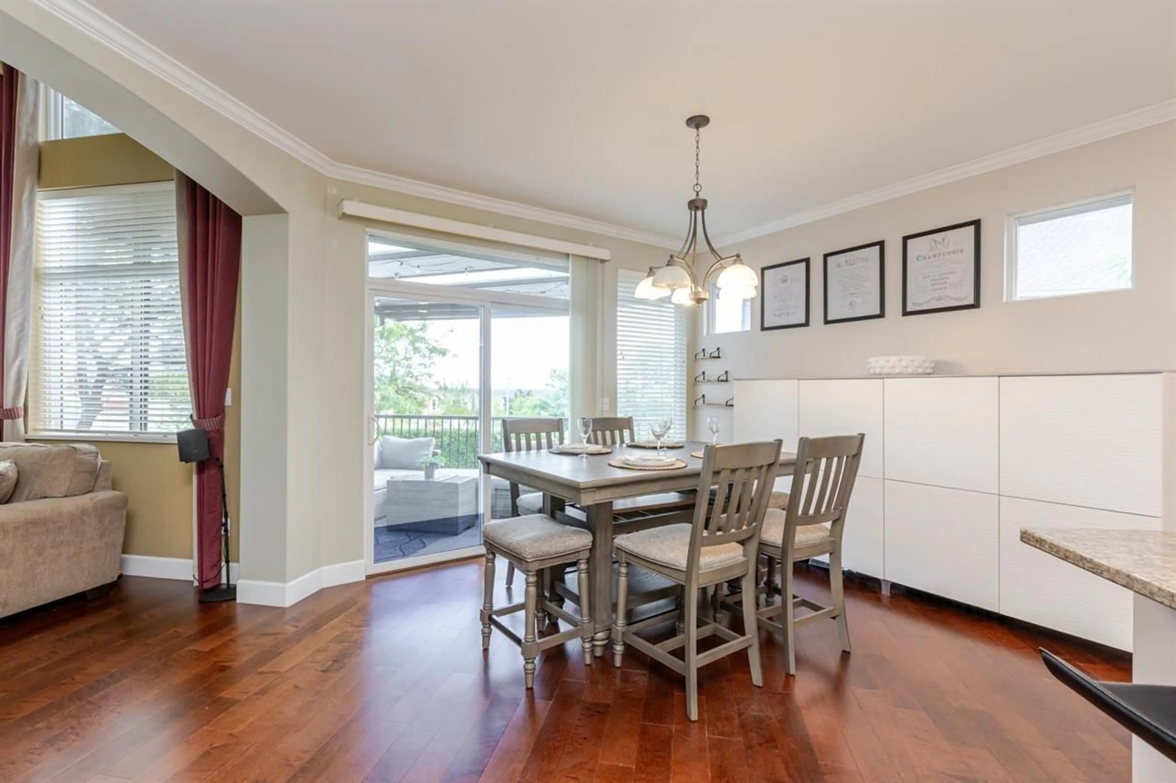 Dining room, wood/laminate floor for 20216 70A, Langley British Columbia V2Y2Y6