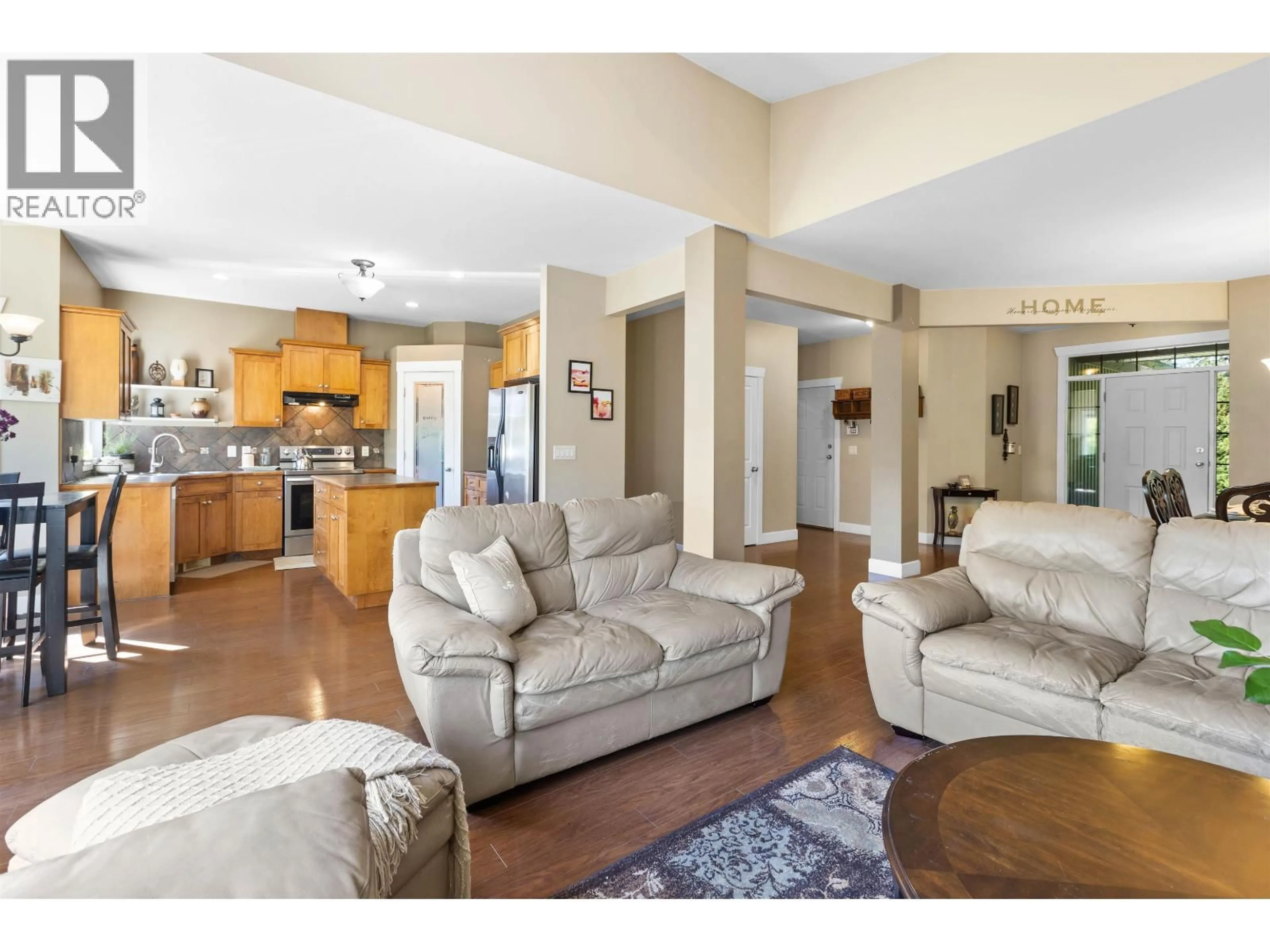 Open concept kitchen, unknown for 11279 CREEKSIDE STREET, Maple Ridge British Columbia V2W1W7