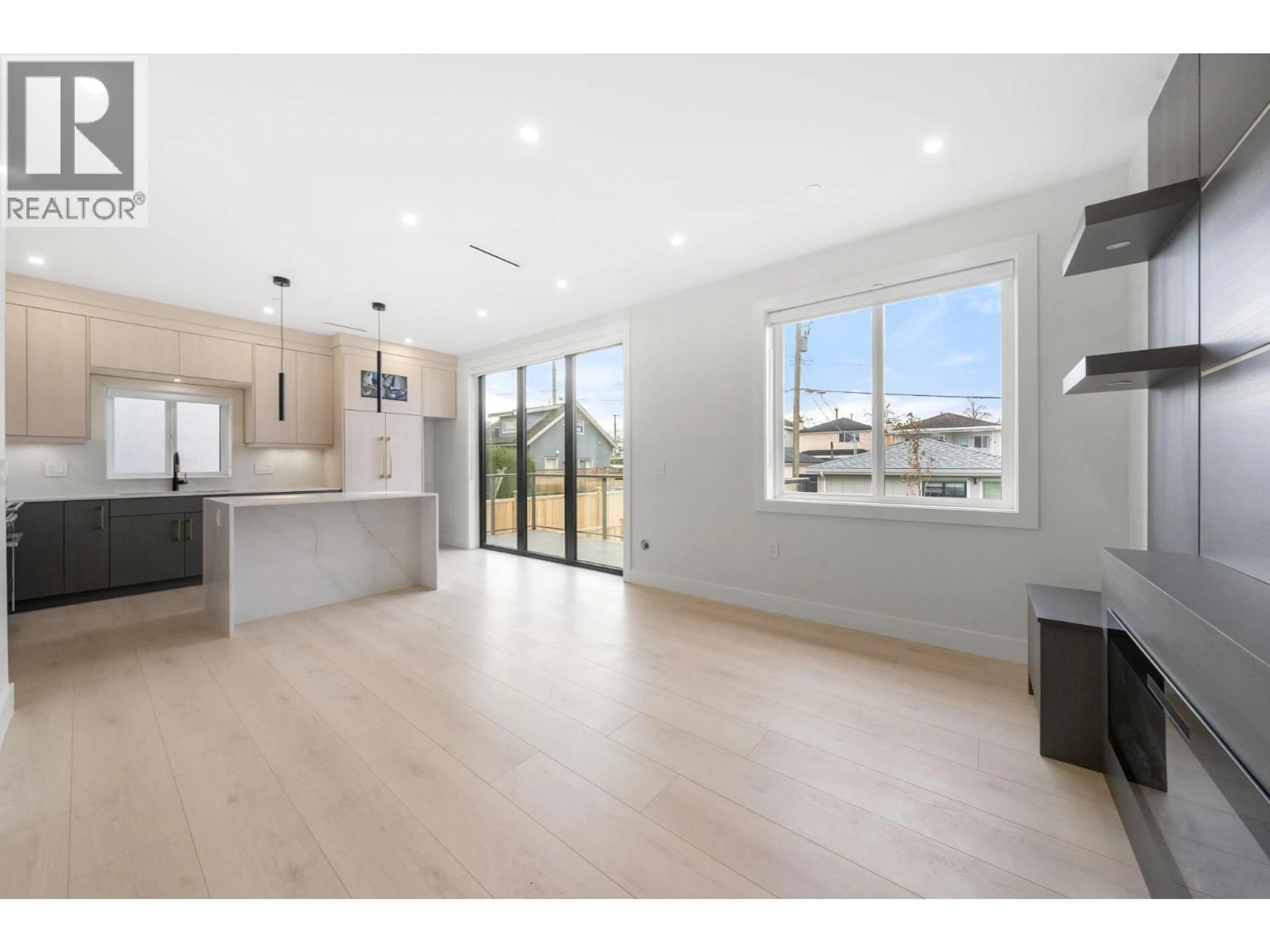 Open concept kitchen, unknown for 2 - 3274 44TH AVENUE, Vancouver British Columbia V5R3B1