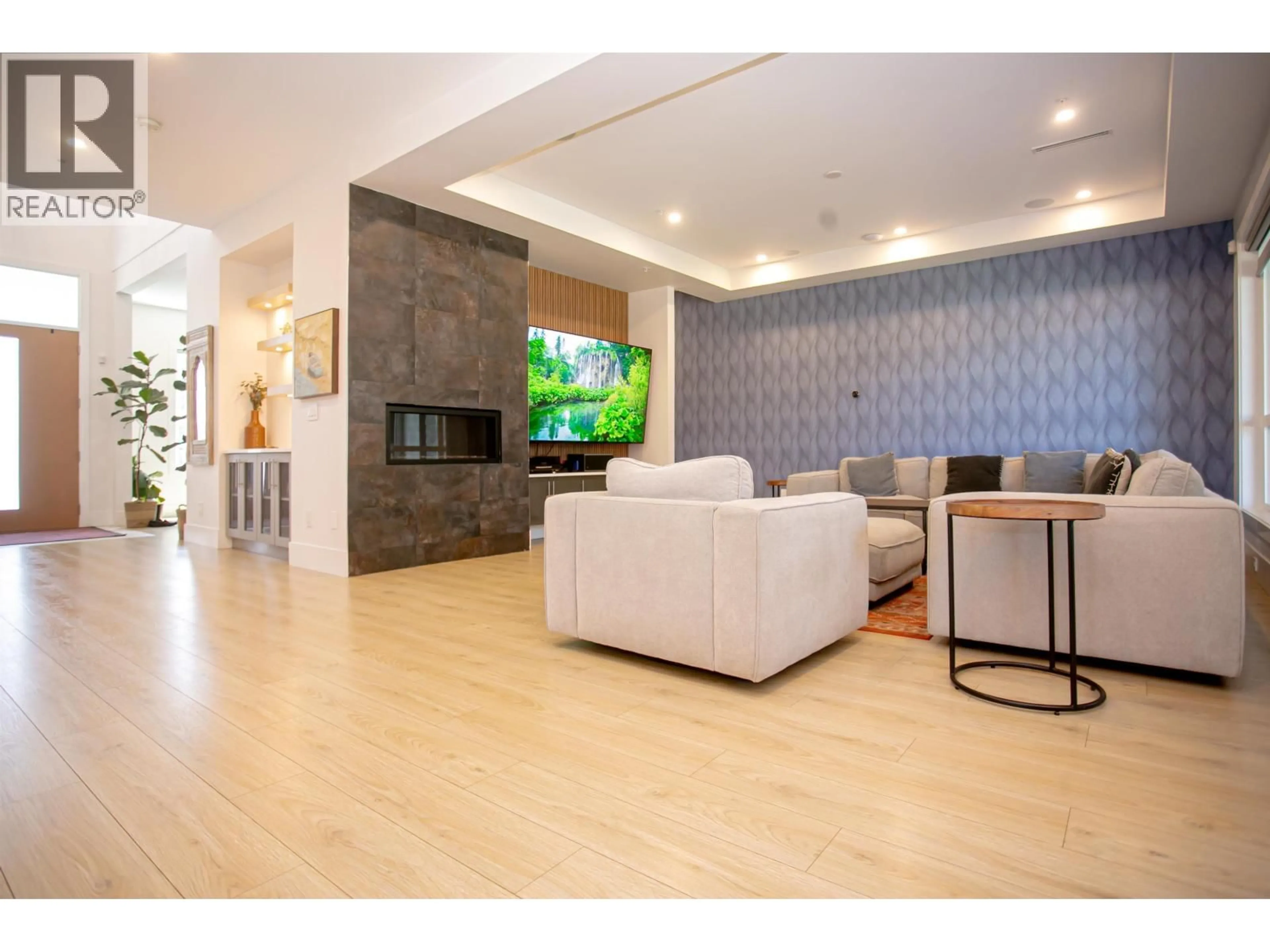 Unknown for 21661 RIDGEWAY CRESCENT, Maple Ridge British Columbia V2X3Z6