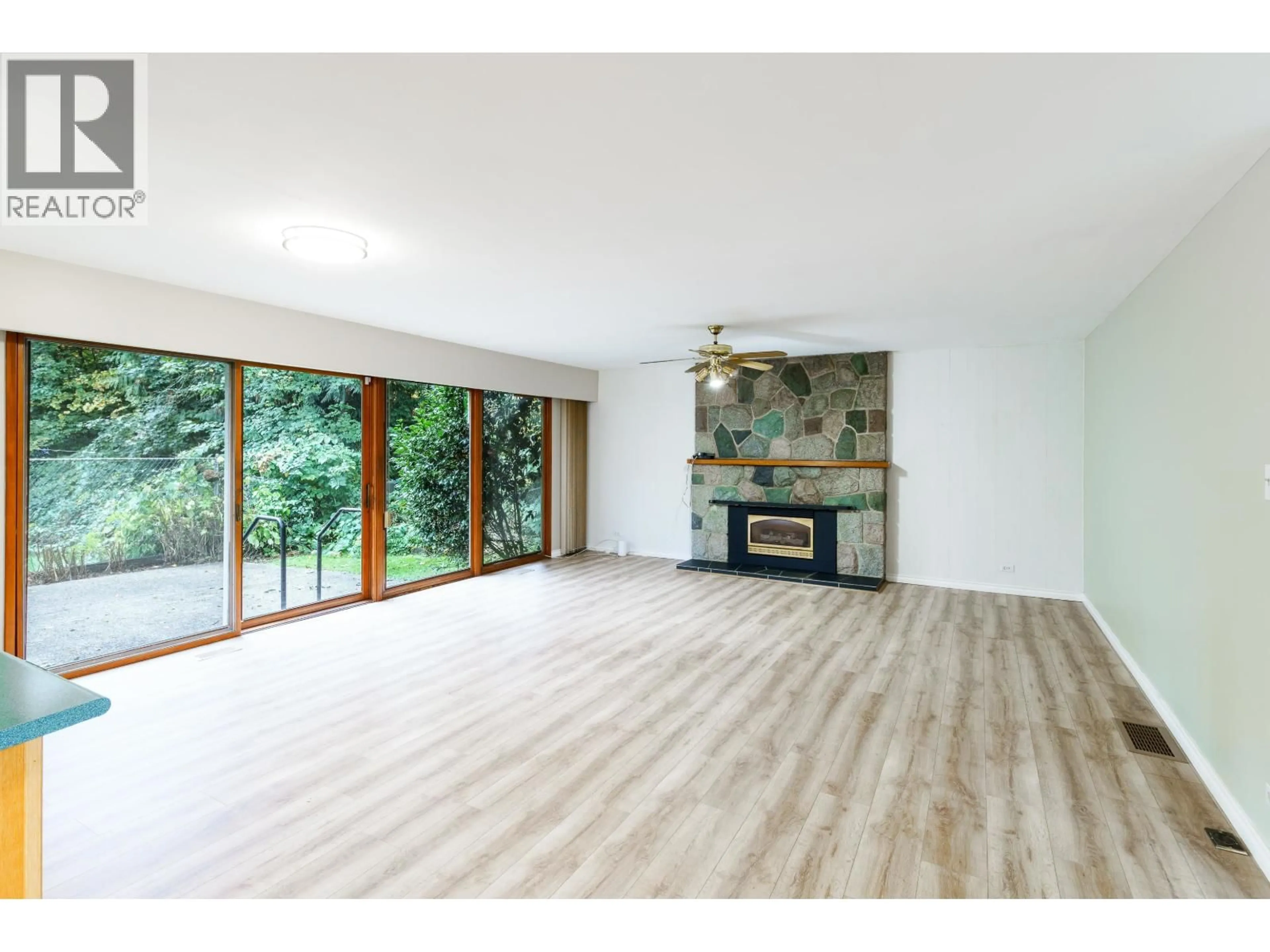 A pic of a room for 21254 117 AVENUE, Maple Ridge British Columbia V2X2H4