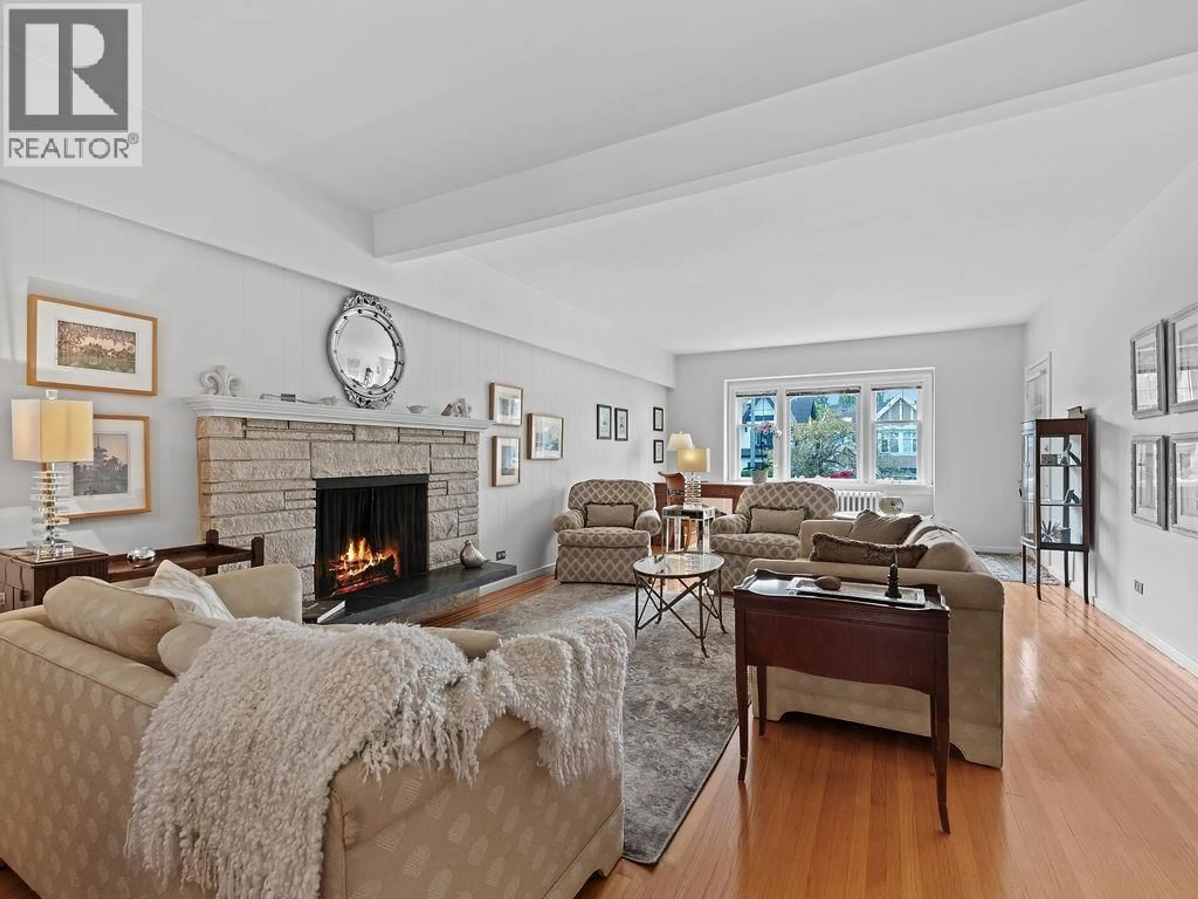 Living room with furniture, unknown for 2865 33RD AVENUE, Vancouver British Columbia V6N2G3