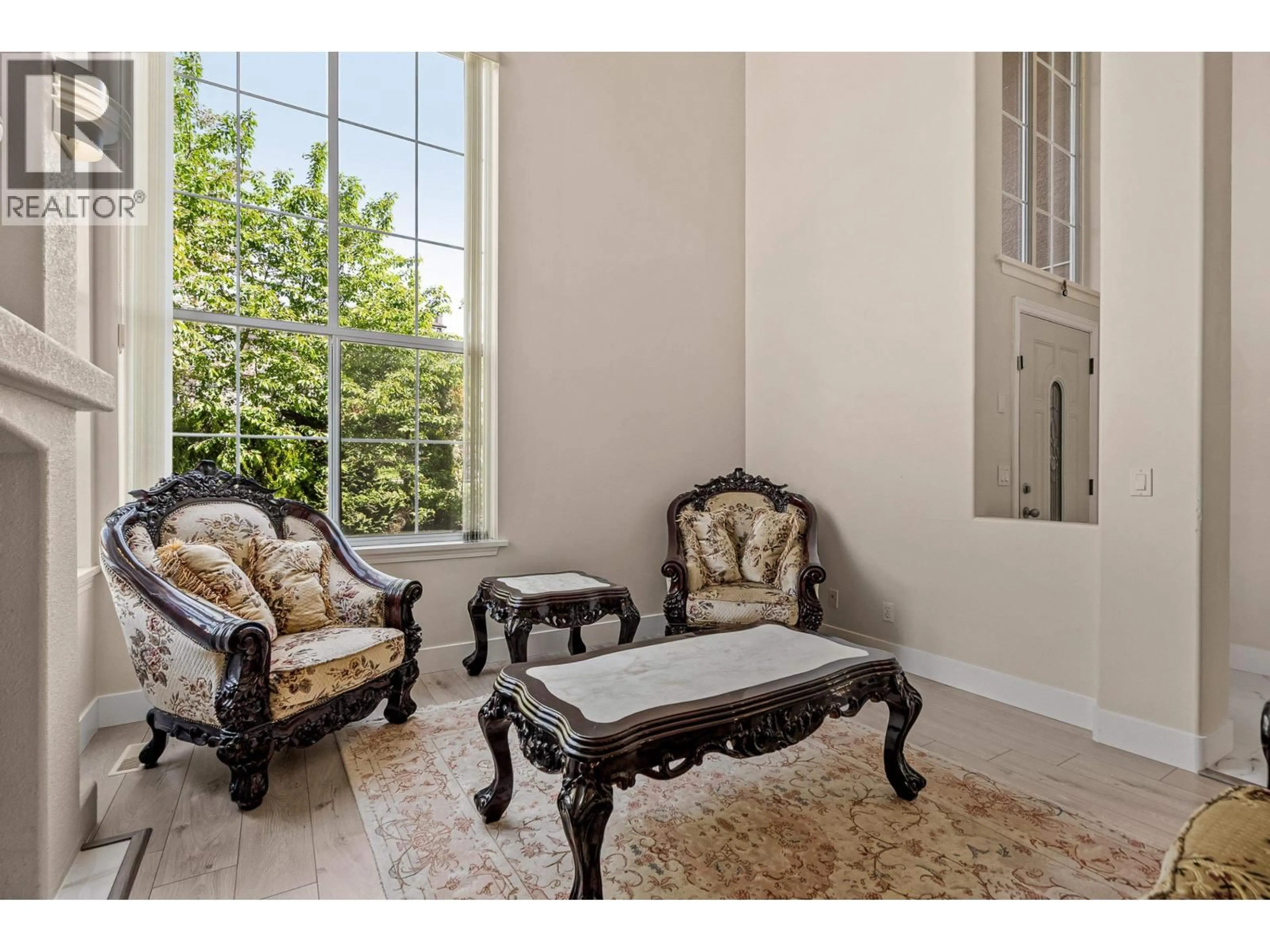 Living room with furniture, unknown for 2622 SANDSTONE CRESCENT, Coquitlam British Columbia V3E2T8