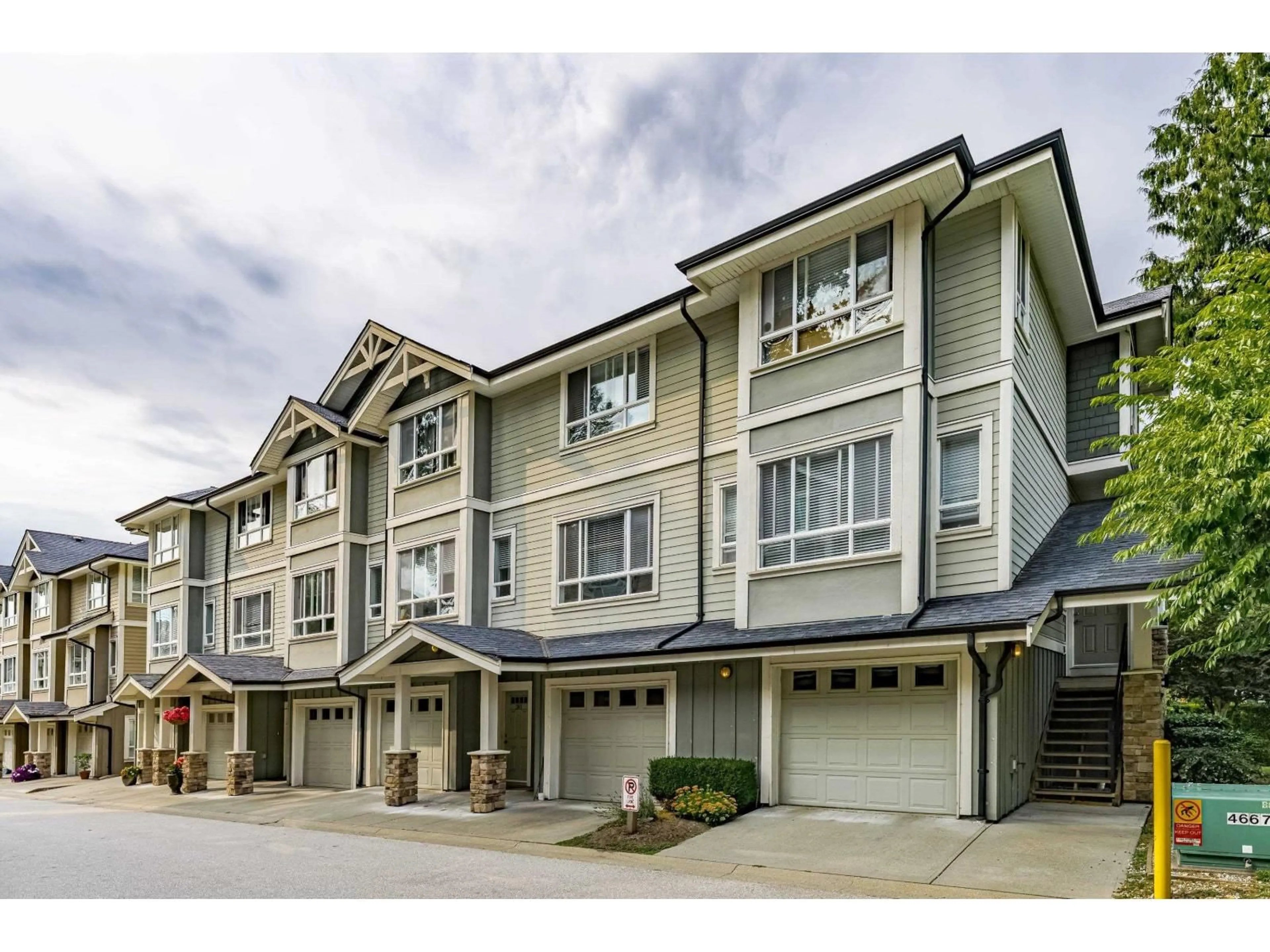 Unknown for 25 - 2955 156, Surrey British Columbia V3Z2W8