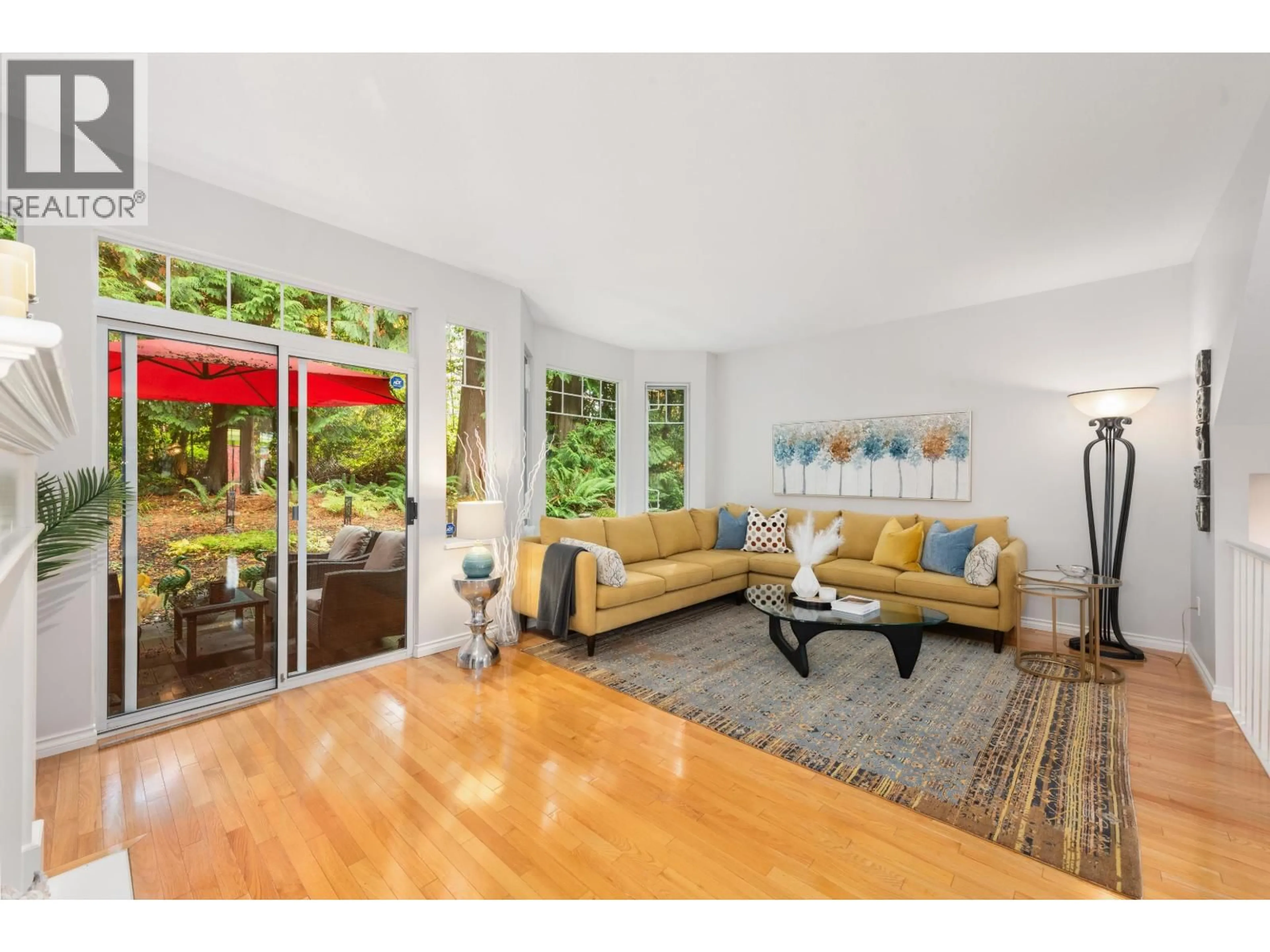 Living room with furniture, unknown for 37 - 7500 CUMBERLAND STREET, Burnaby British Columbia V3N4Z9