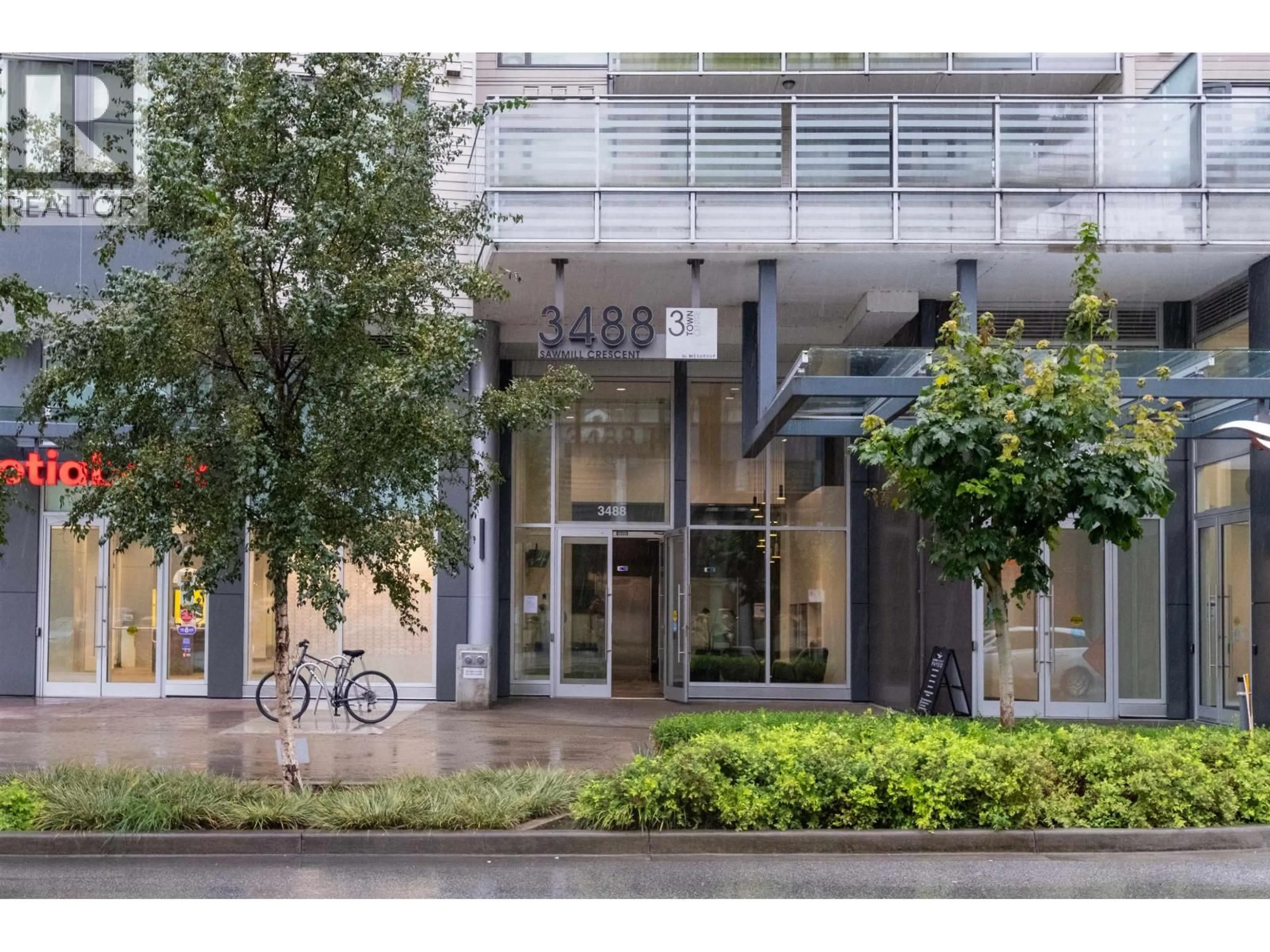 Indoor foyer for 501 - 3488 SAWMILL CRESCENT, Vancouver British Columbia V5S0C7