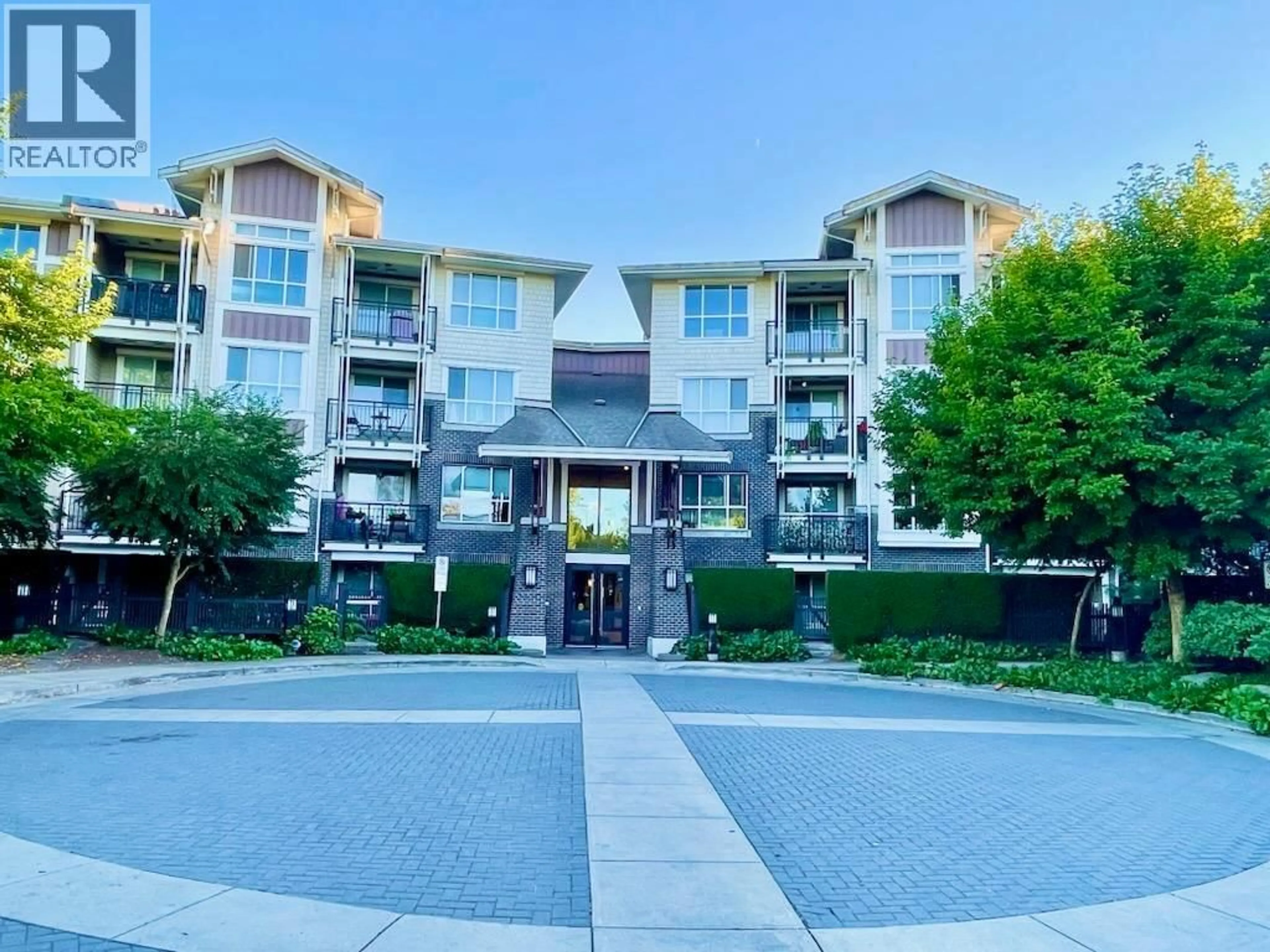 A pic from outside/outdoor area/front of a property/back of a property/a pic from drone, unknown for 301 - 5788 SIDLEY STREET, Burnaby British Columbia V5J0E4