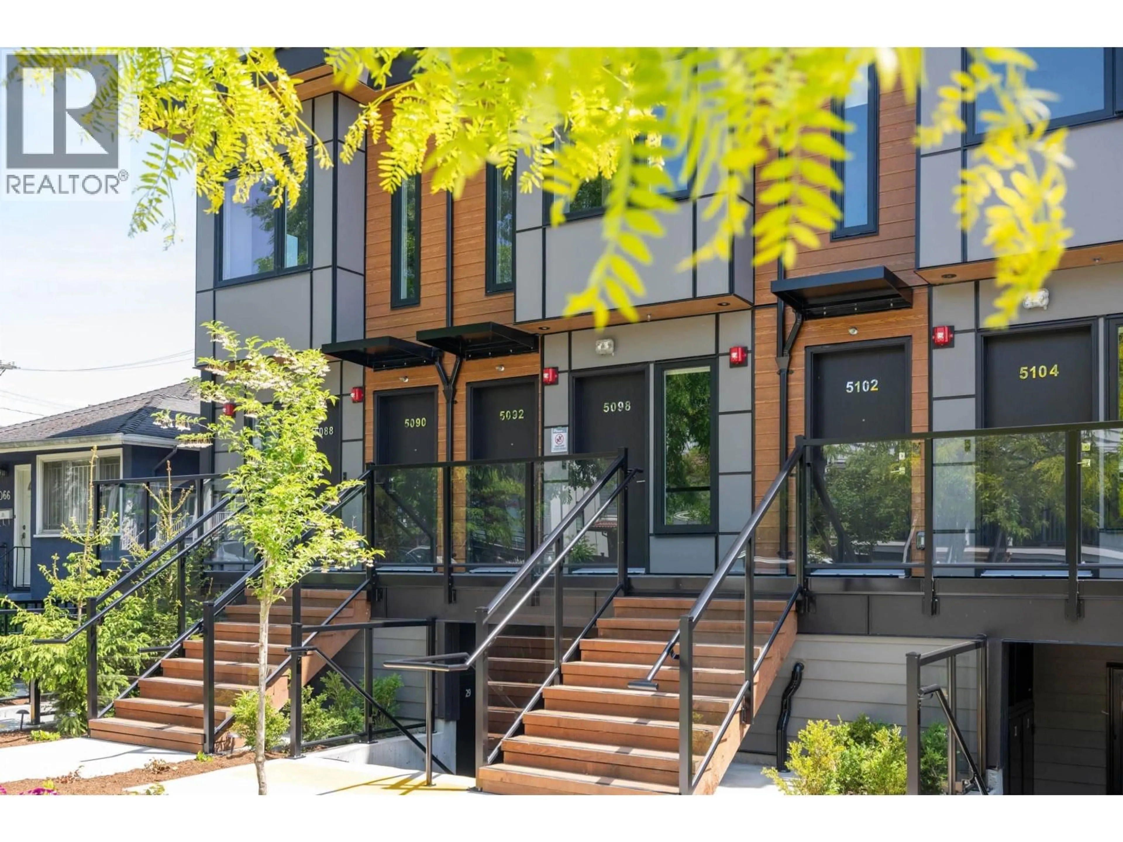 Unknown for 5102 CHAMBERS STREET, Vancouver British Columbia V5R3L9