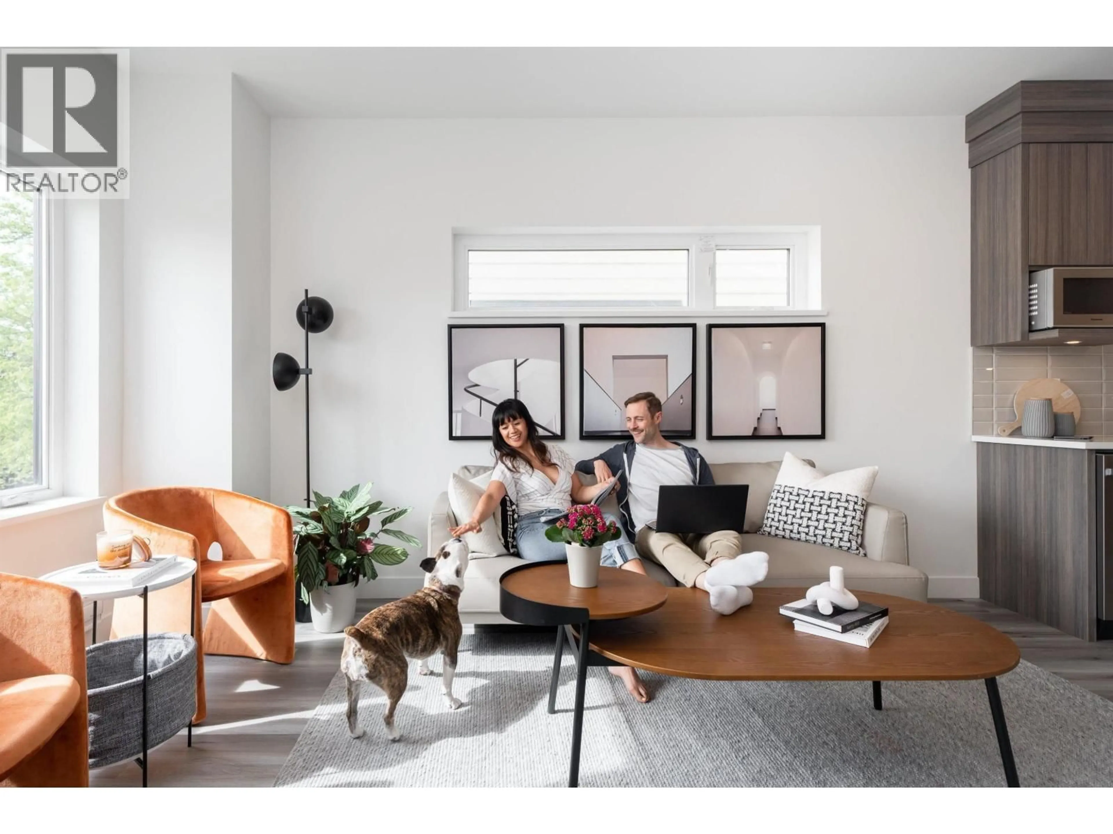 Living room with furniture, unknown for 5102 CHAMBERS STREET, Vancouver British Columbia V5R3L9