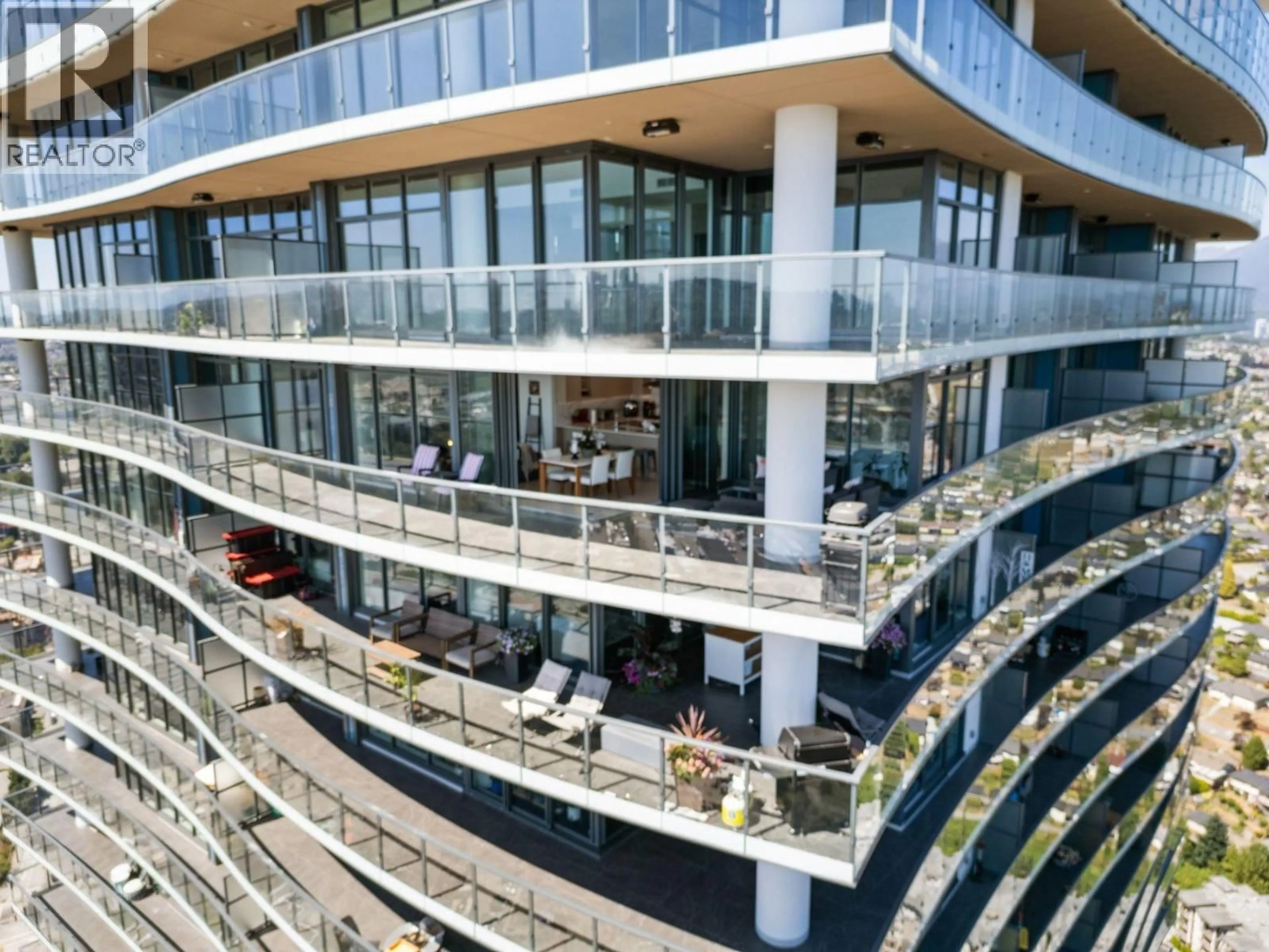 Lobby for 5306 - 4880 LOUGHEED HIGHWAY, Burnaby British Columbia V5C0N1