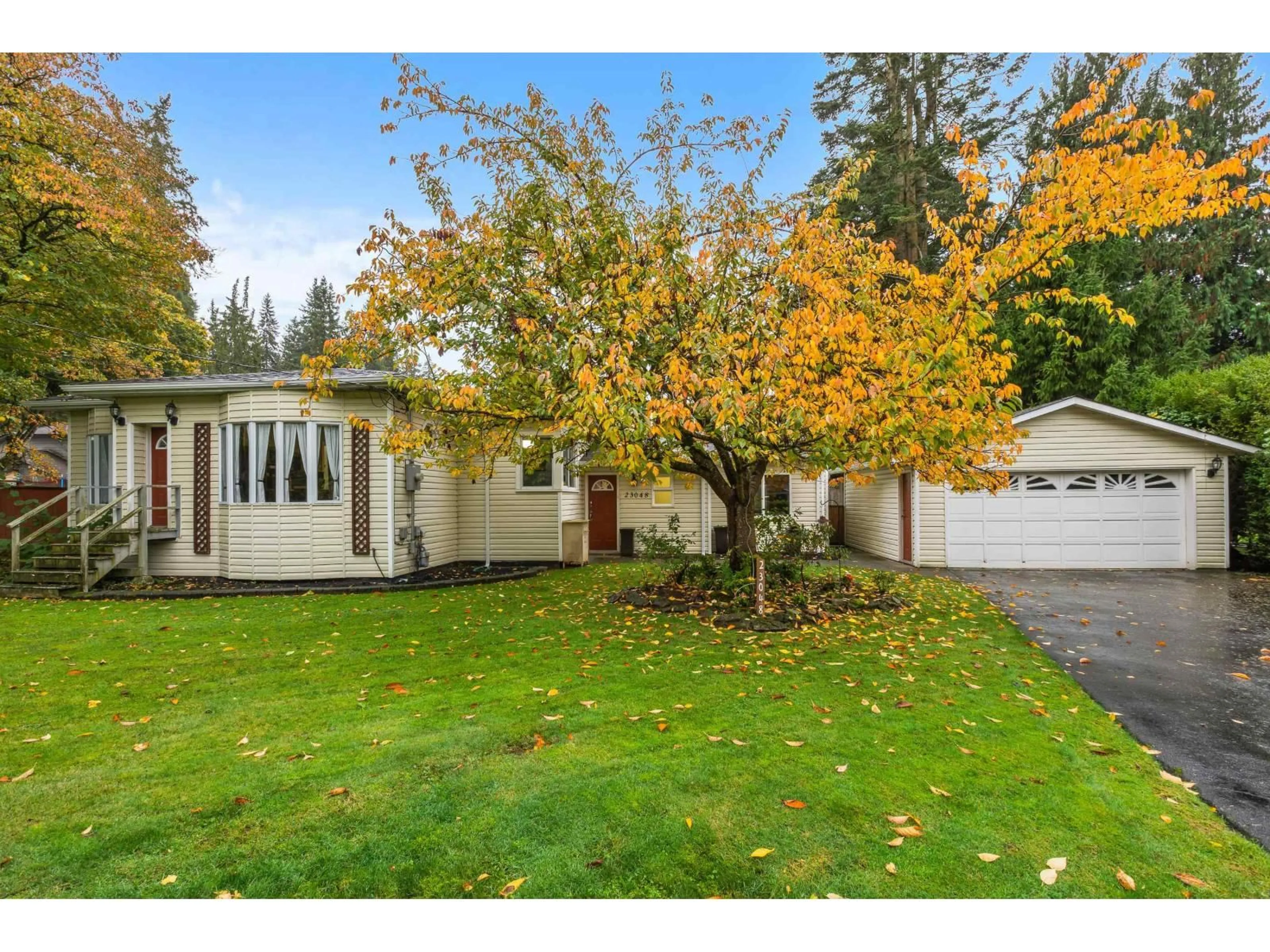 A pic from outside/outdoor area/front of a property/back of a property/a pic from drone, street for 23048 96, Langley British Columbia V1M1A0