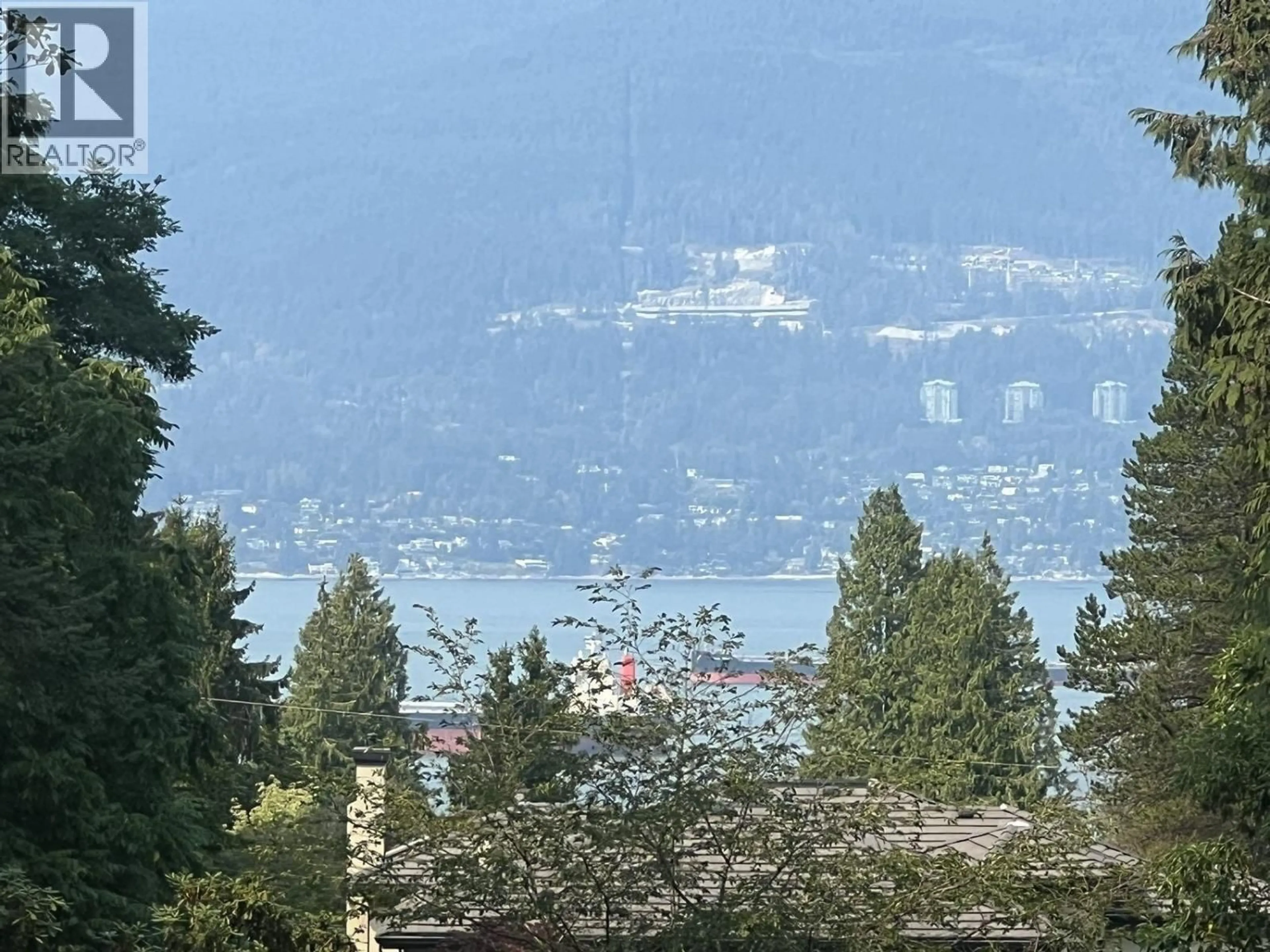 Blurry image for 4715 4TH AVENUE, Vancouver British Columbia V6T1C3