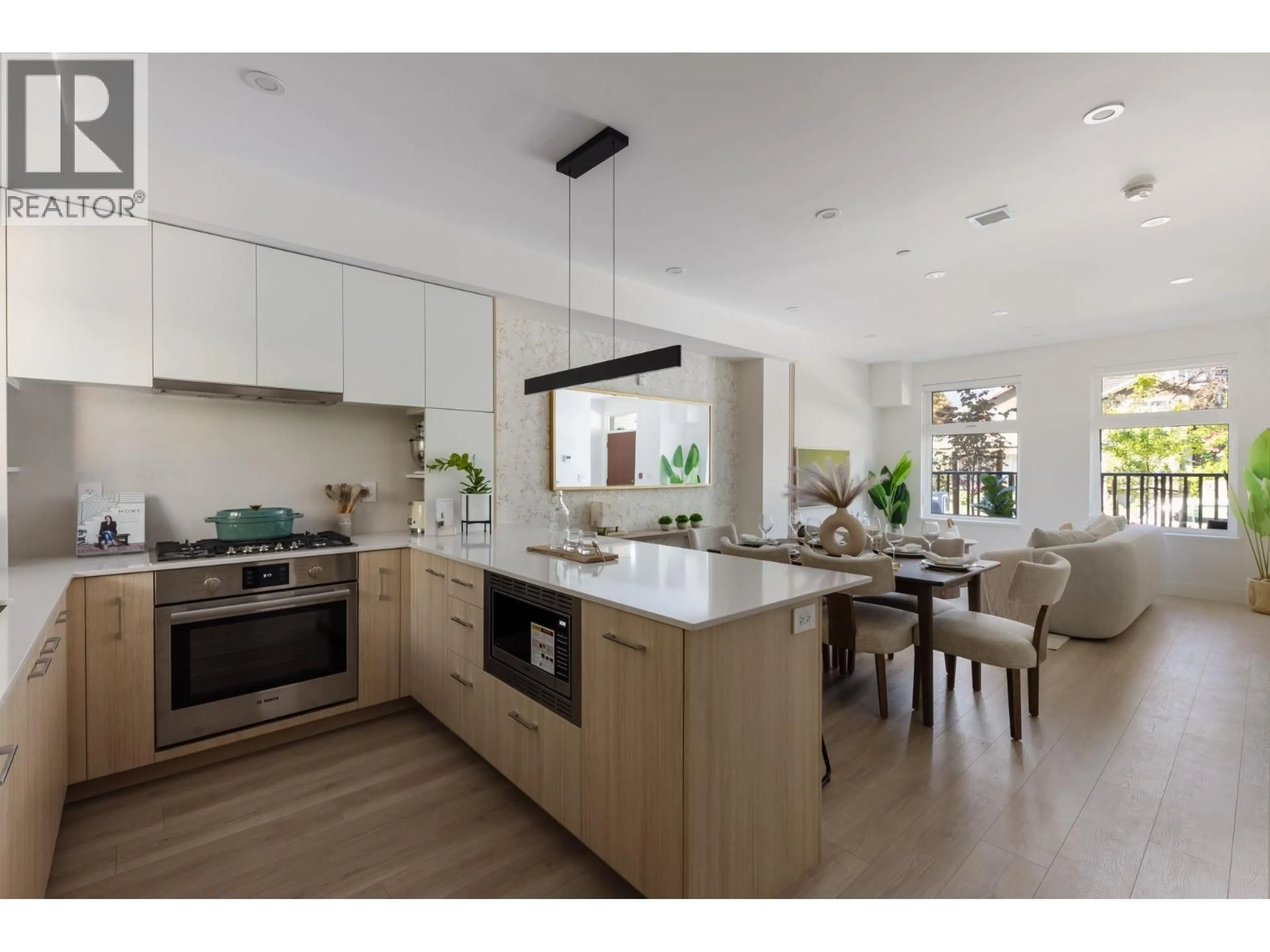 Open concept kitchen, unknown for 311 - 342 MOUNTAIN HIGHWAY, North Vancouver British Columbia V7J2K8