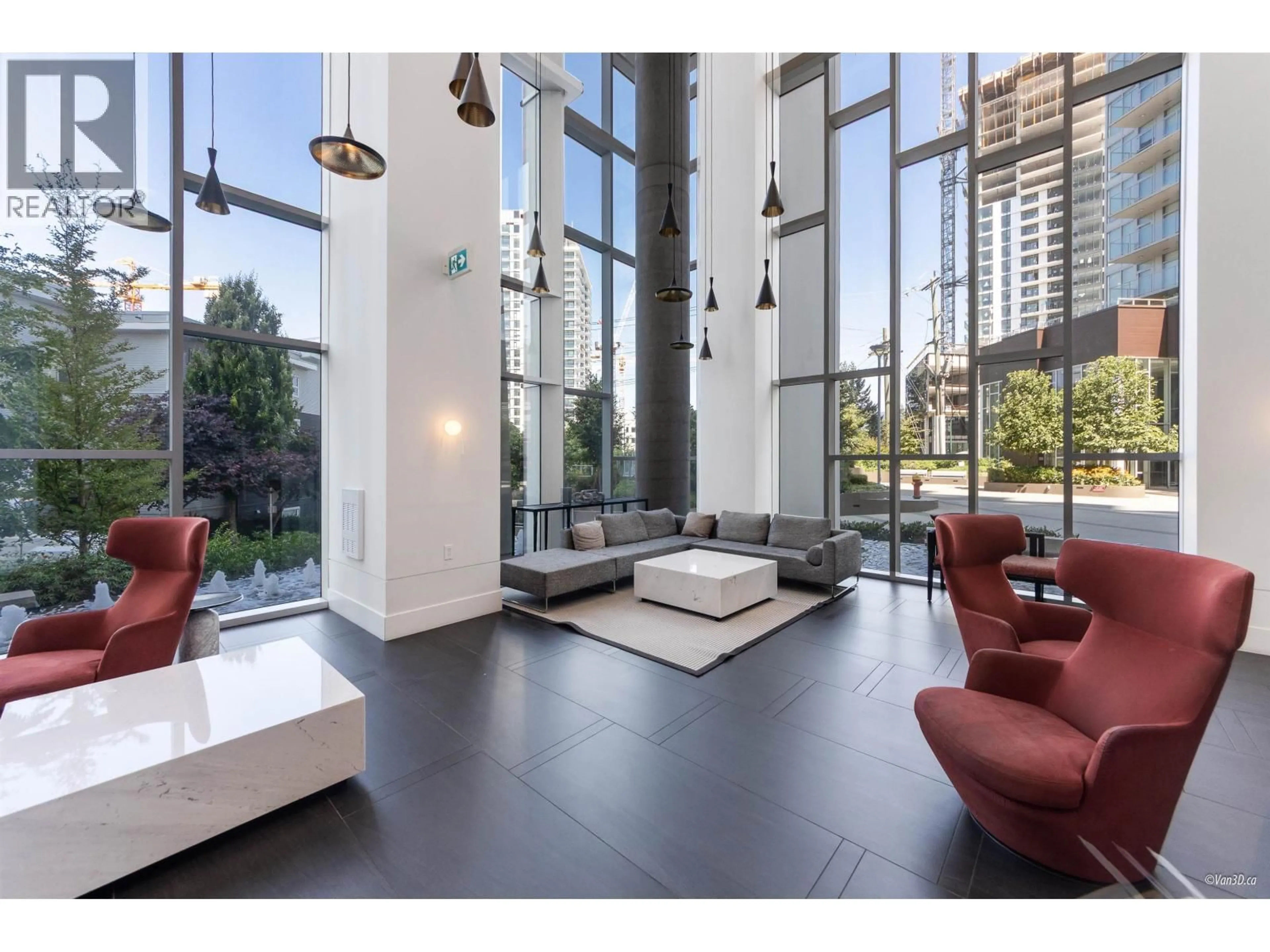 Indoor foyer for 906 - 567 CLARKE ROAD, Coquitlam British Columbia V3J0K7