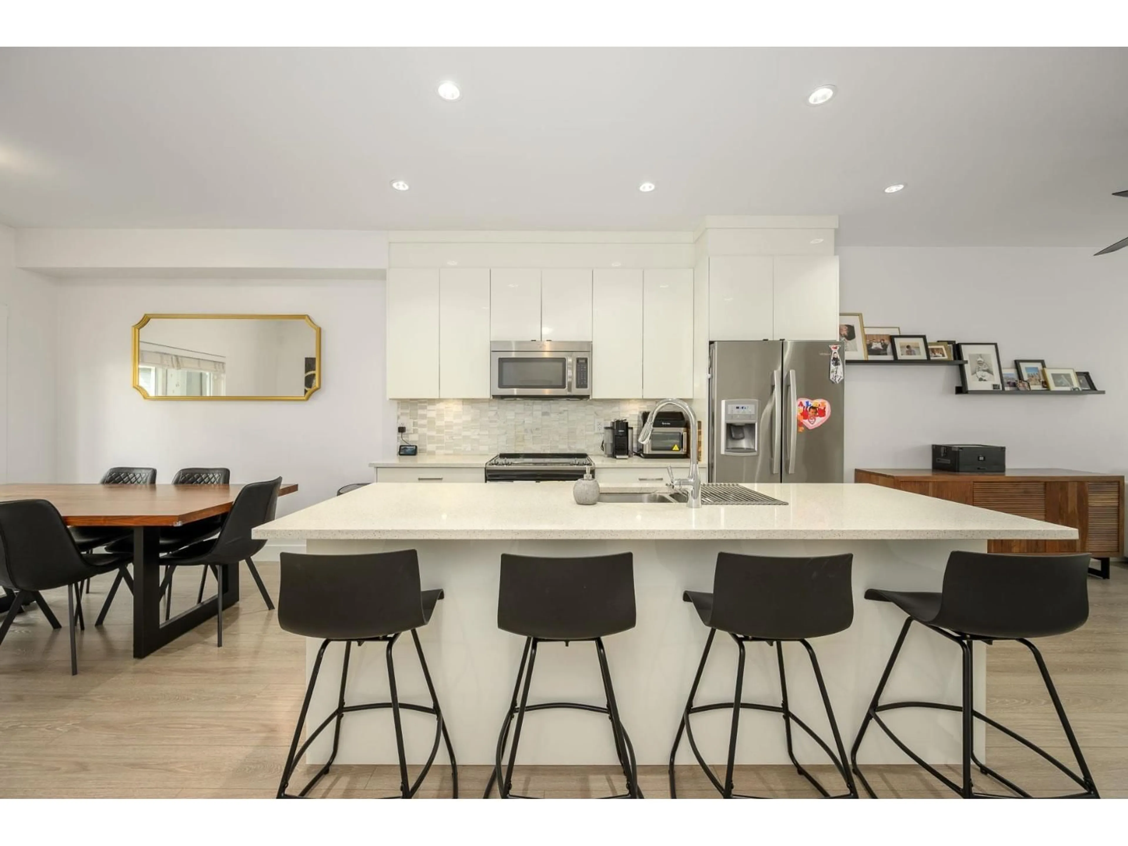 Open concept kitchen, unknown for 51 - 20860 76, Langley British Columbia V2Y0S8