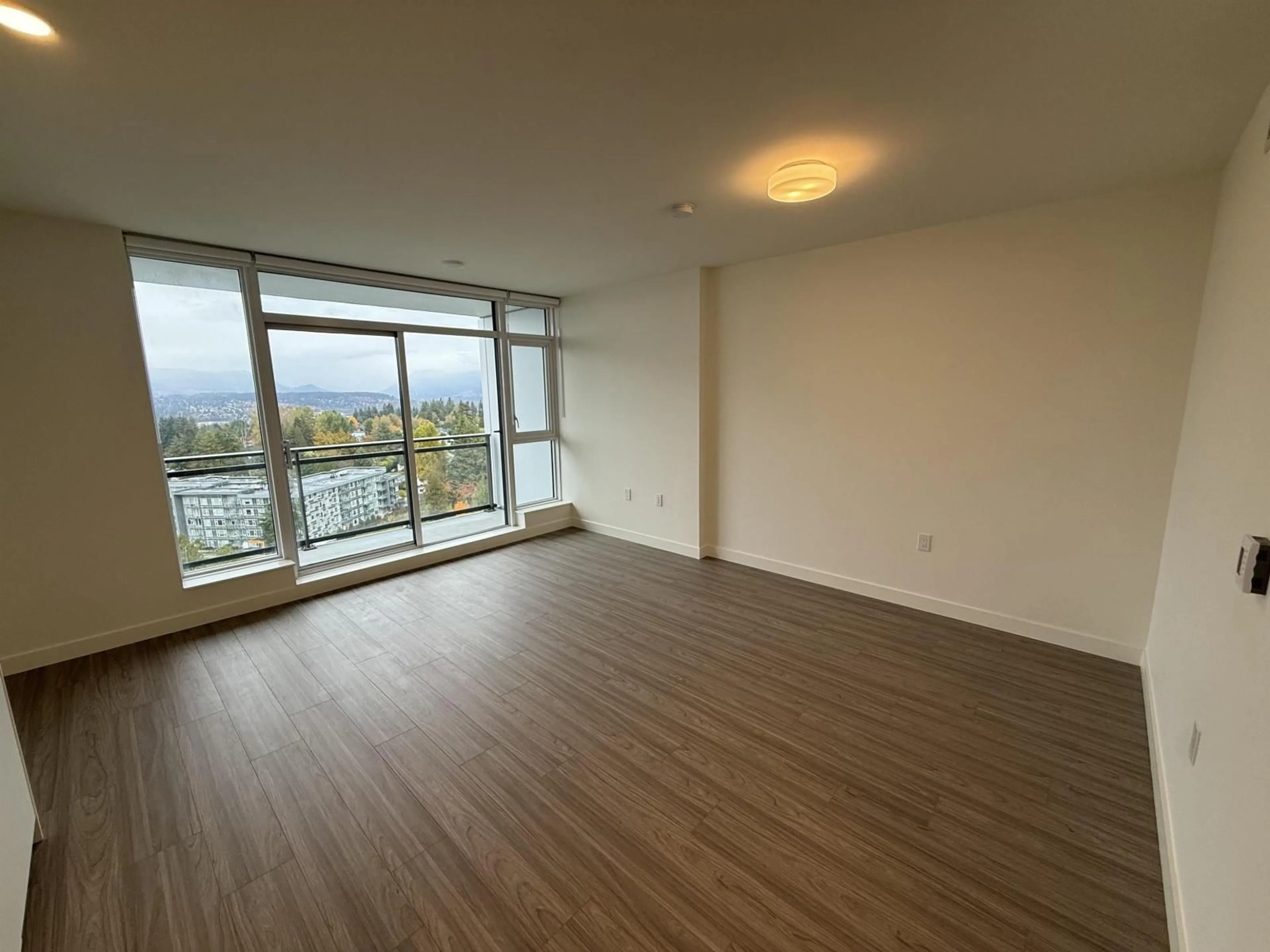 A pic of a room for 1510 - 13675 107A, Surrey British Columbia V3T0X2