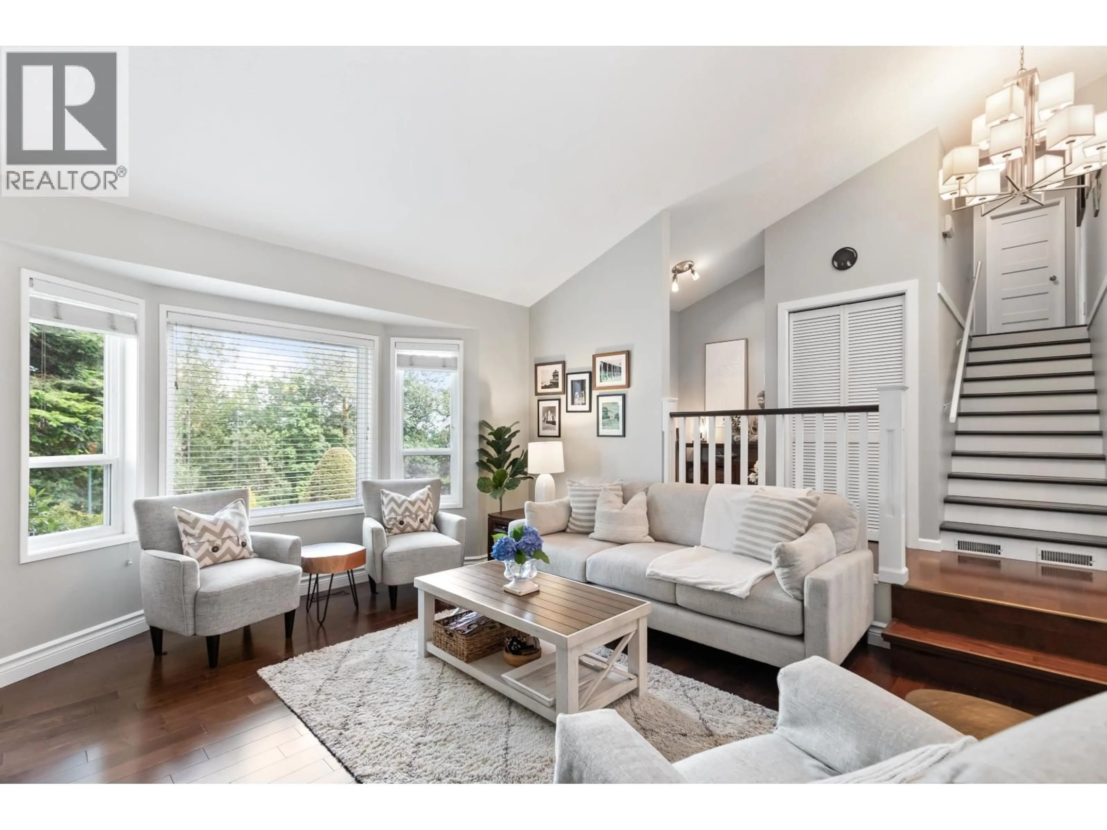 Living room with furniture, unknown for 472 RIVERVIEW CRESCENT, Coquitlam British Columbia V3C4X9