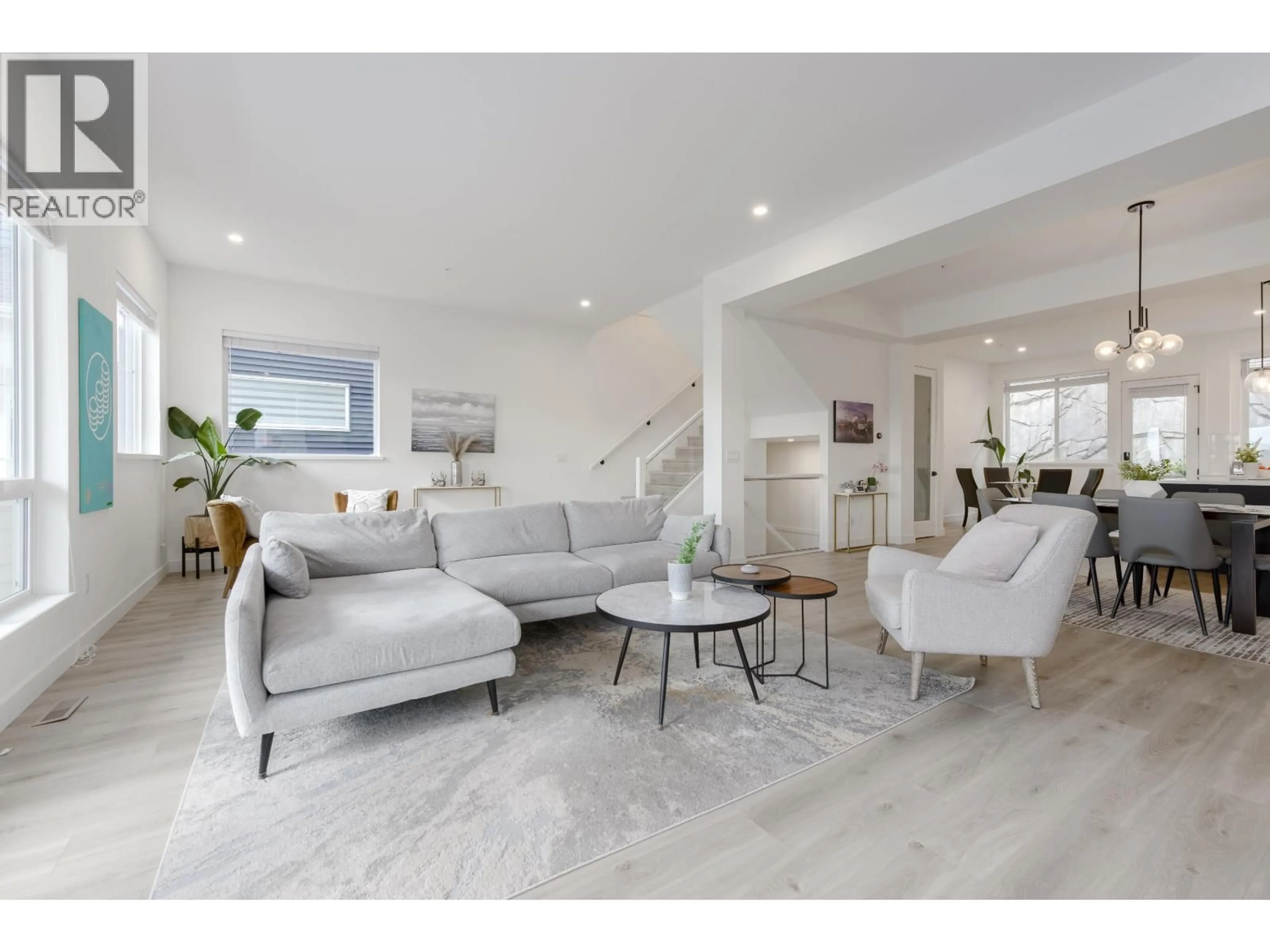 Living room with furniture, unknown for 14112 MIER DRIVE, Maple Ridge British Columbia V4R0G9