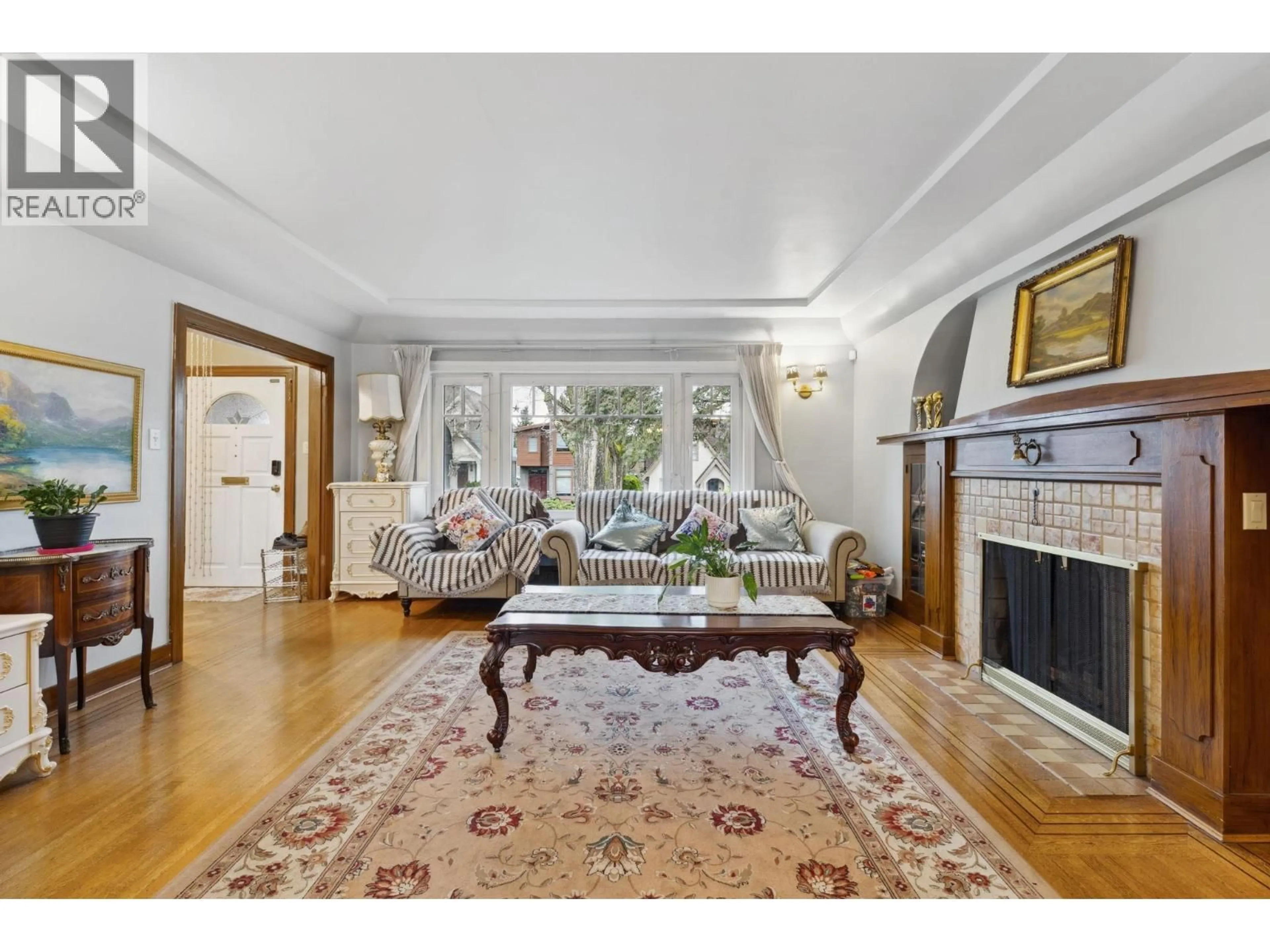 Unknown for 2923 32ND AVENUE, Vancouver British Columbia V6L2B8