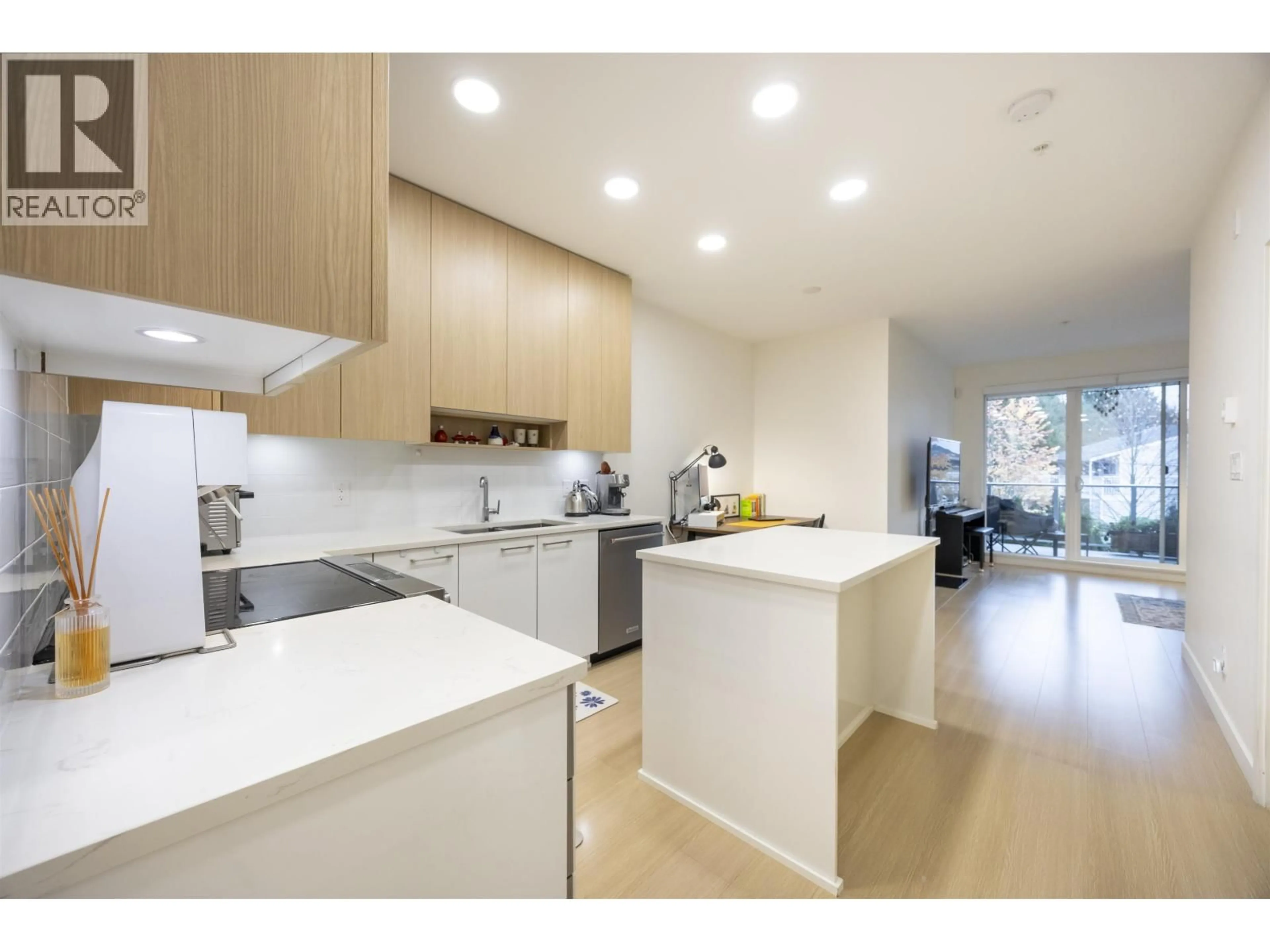 Open concept kitchen, unknown for 313 - 5460 BROADWAY STREET, Burnaby British Columbia V5B0B4