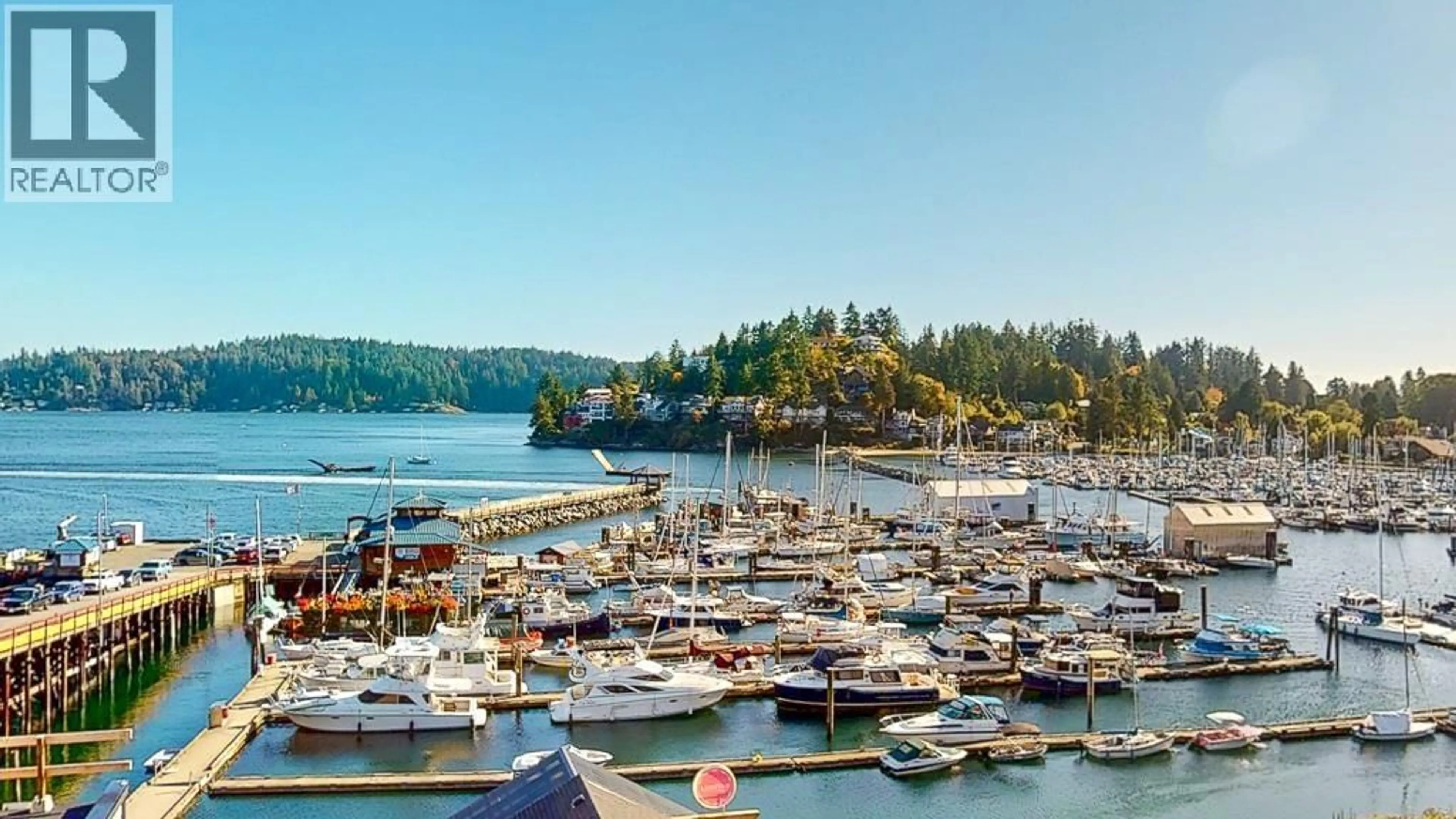 Patio, water/lake/river/ocean view for 102 - 263 GOWER POINT ROAD, Gibsons British Columbia V0N1V0