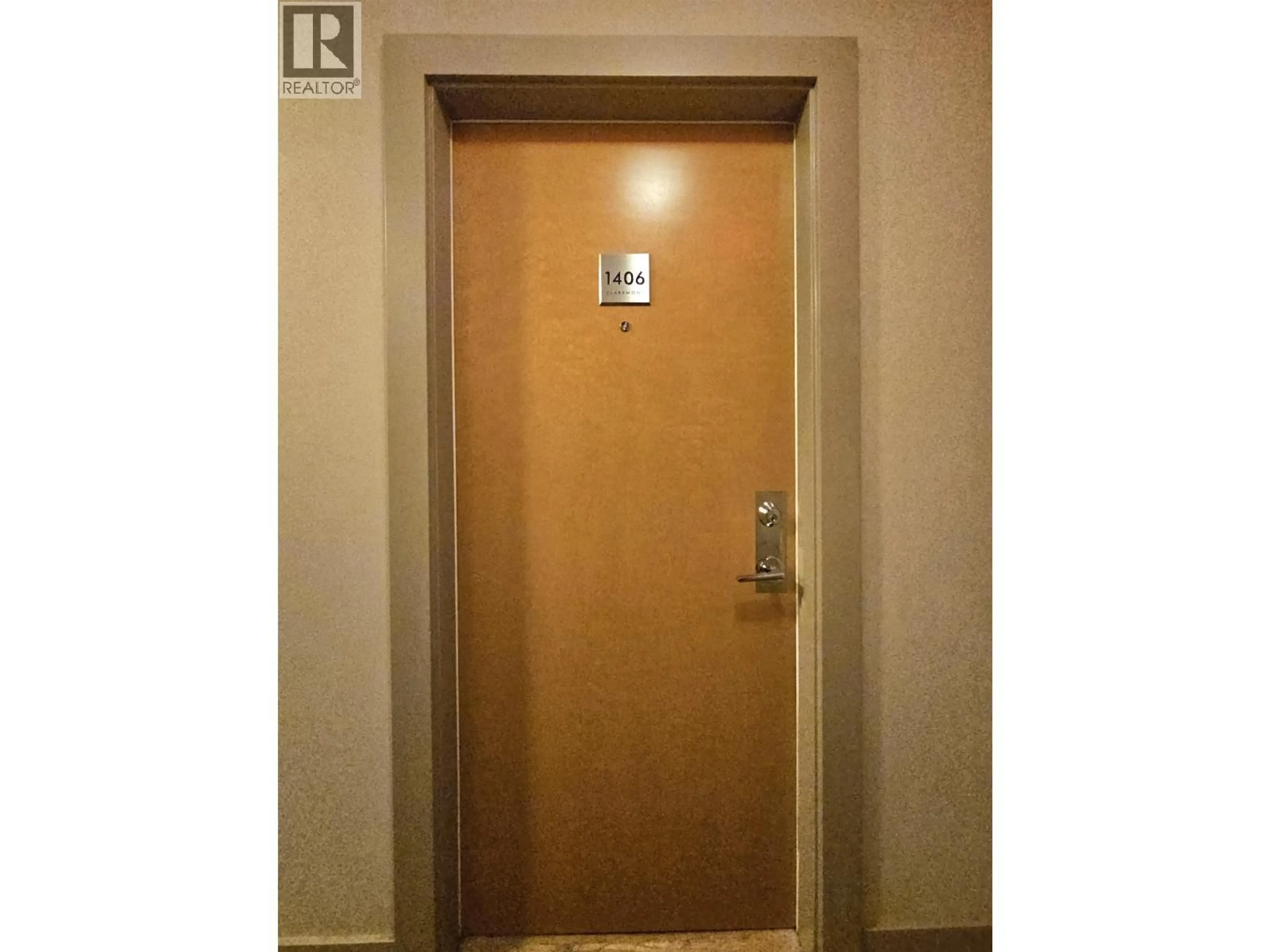 Indoor foyer for 1406 - 1185 THE HIGH STREET, Coquitlam British Columbia V3B0A9