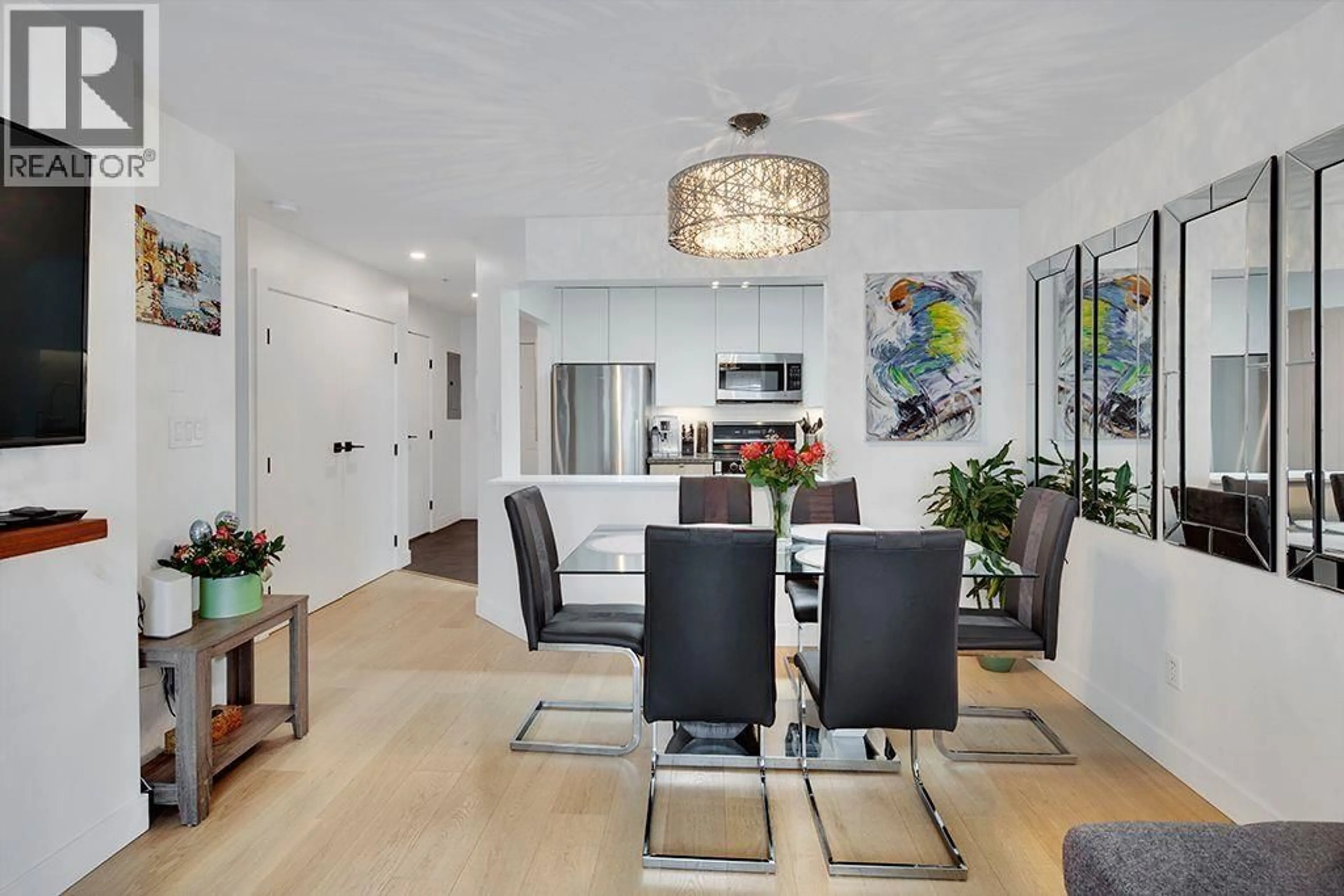 Dining room, unknown for 411 - 108 ESPLANADE AVENUE, North Vancouver British Columbia V7M3M8