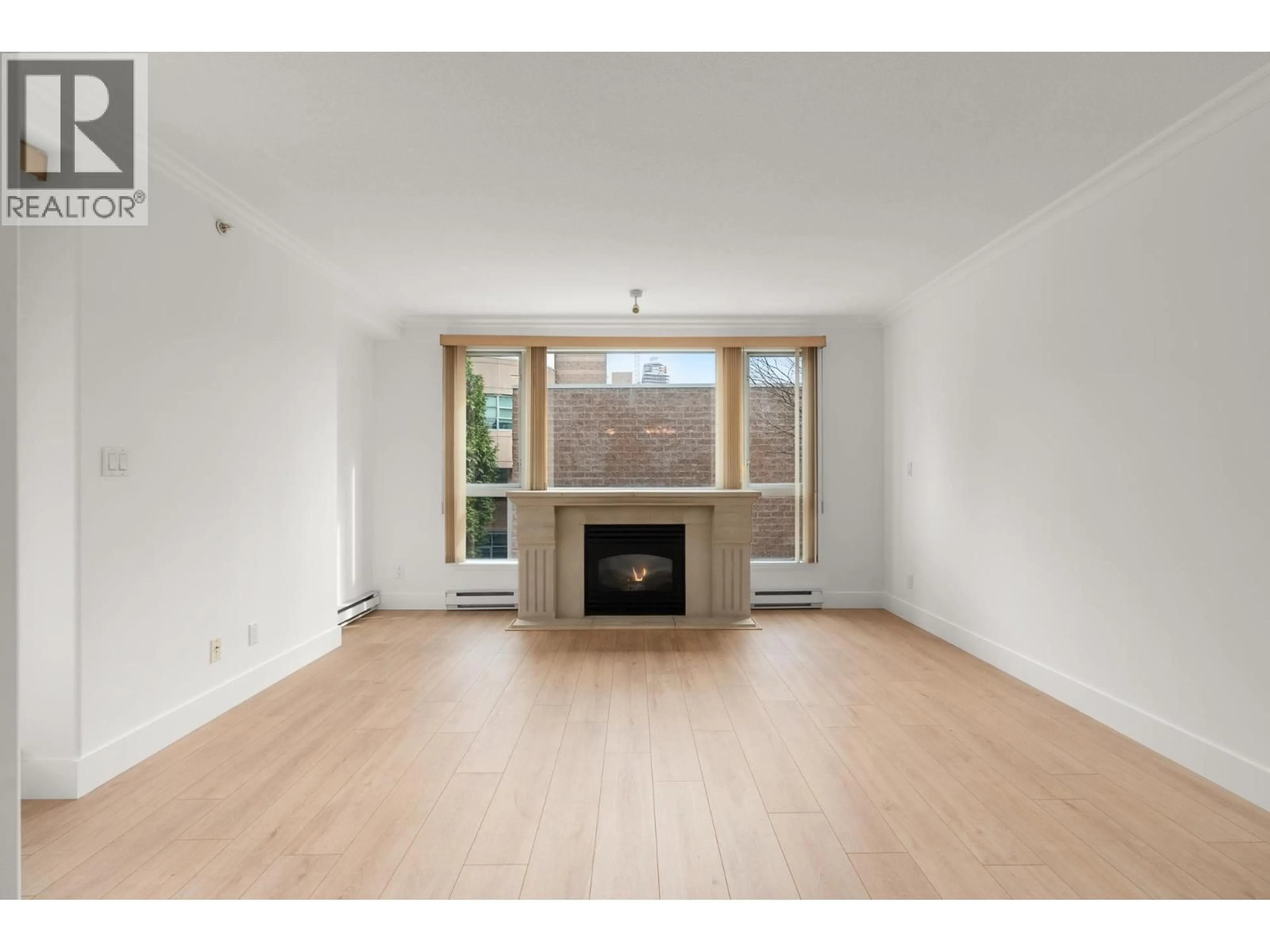 A pic of a room for 210 - 5770 OAK STREET, Vancouver British Columbia V6M2V9