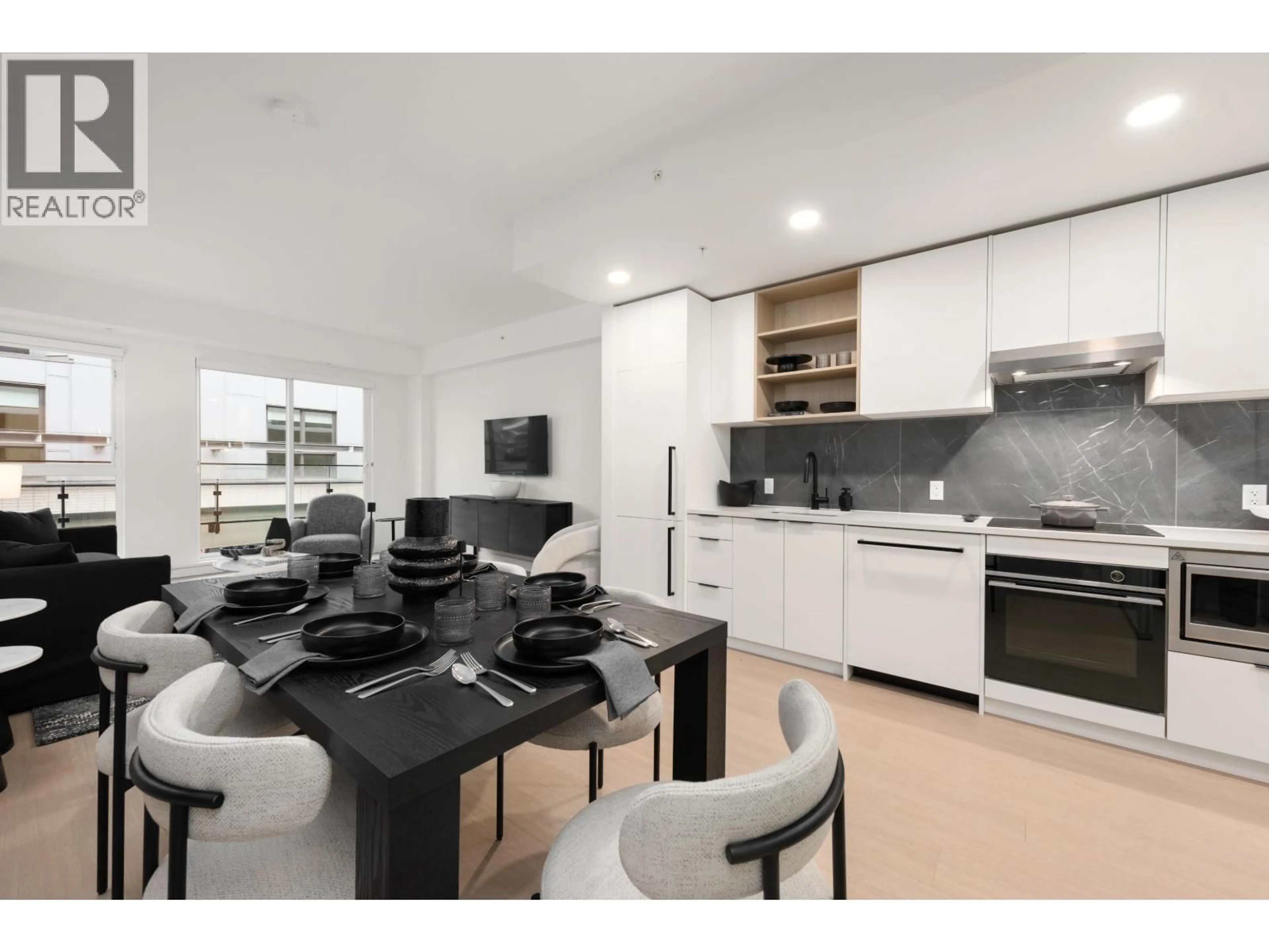 Open concept kitchen, unknown for 365 - 422 3RD STREET, North Vancouver British Columbia V7L0K1