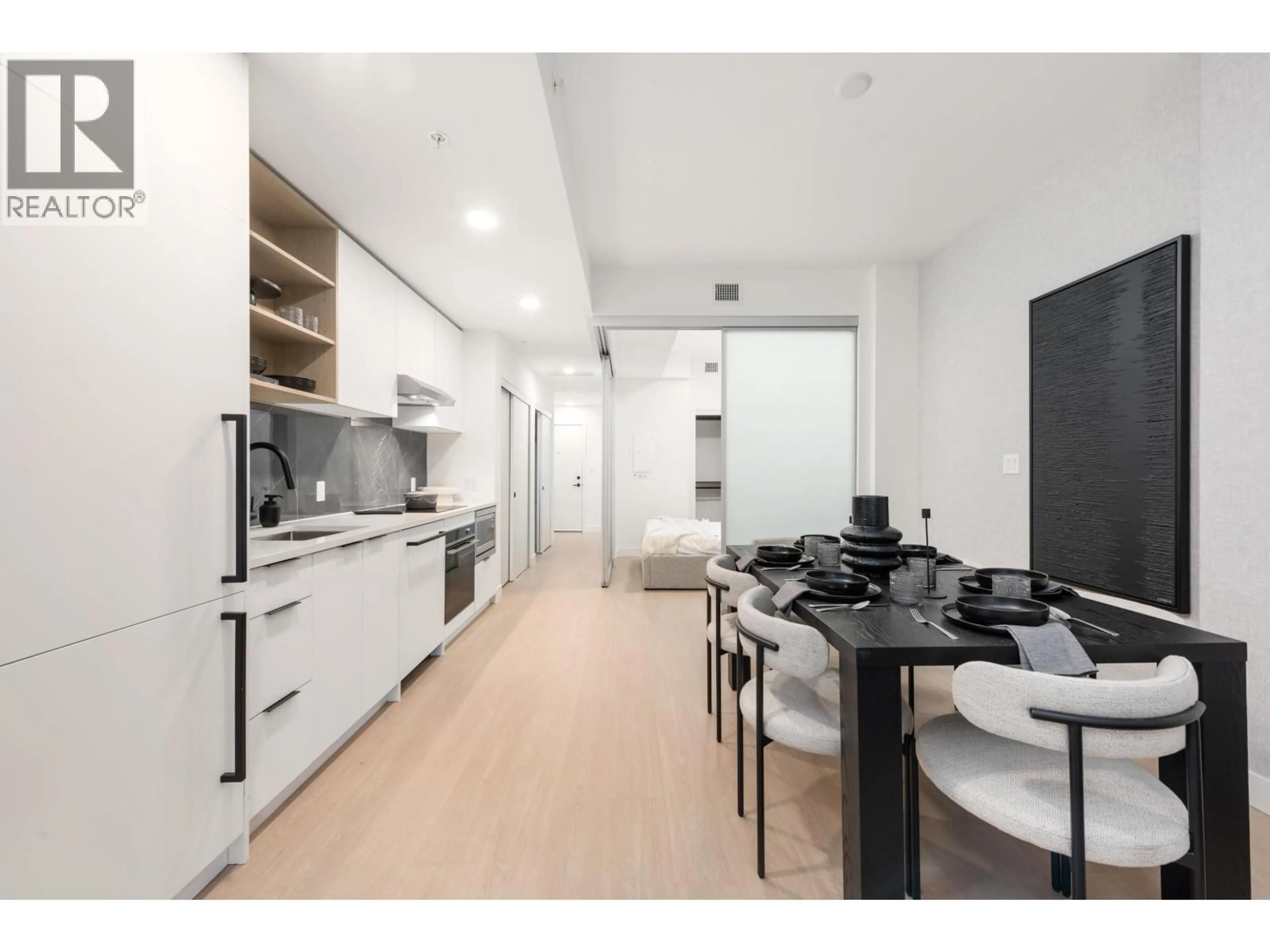 Unknown for 365 - 422 3RD STREET, North Vancouver British Columbia V7L0K1