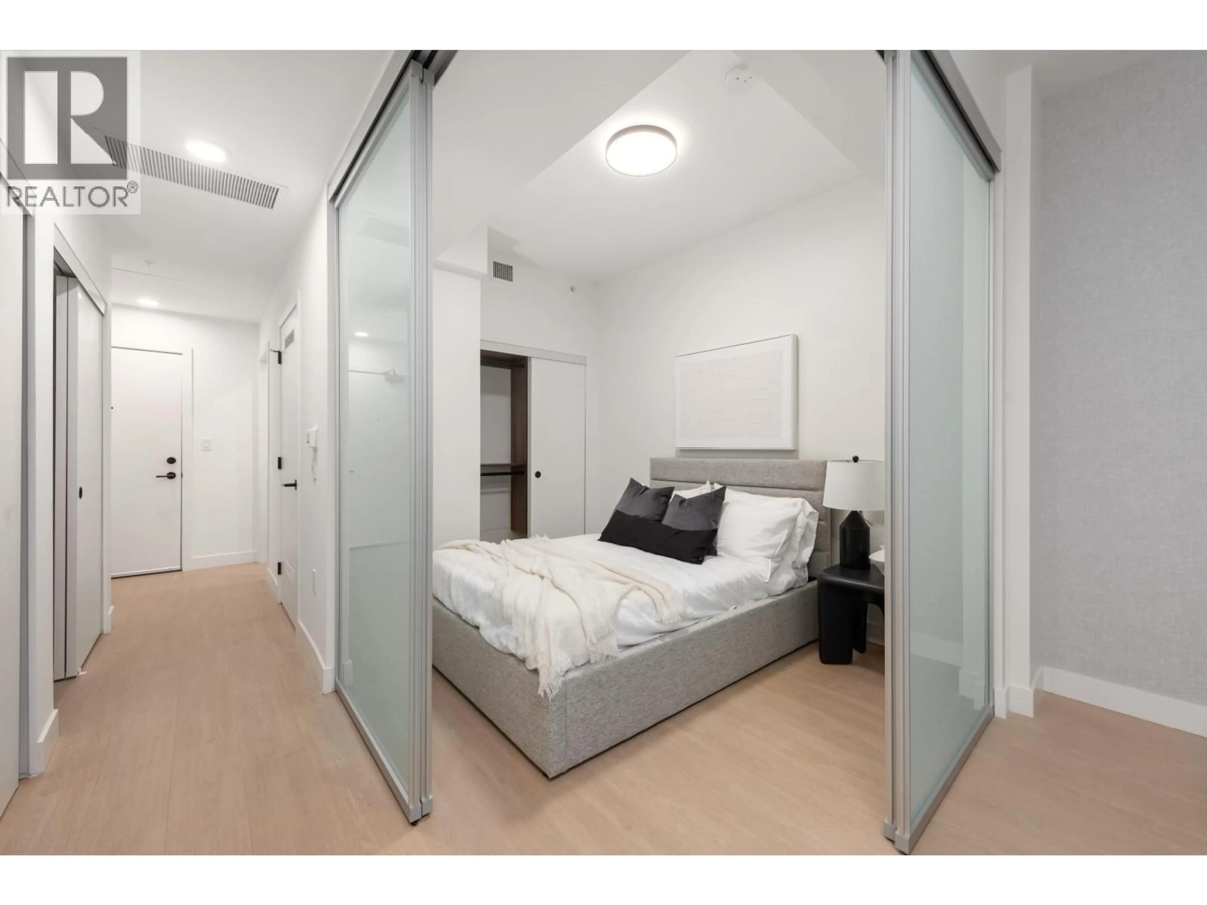 Unknown for 365 - 422 3RD STREET, North Vancouver British Columbia V7L0K1