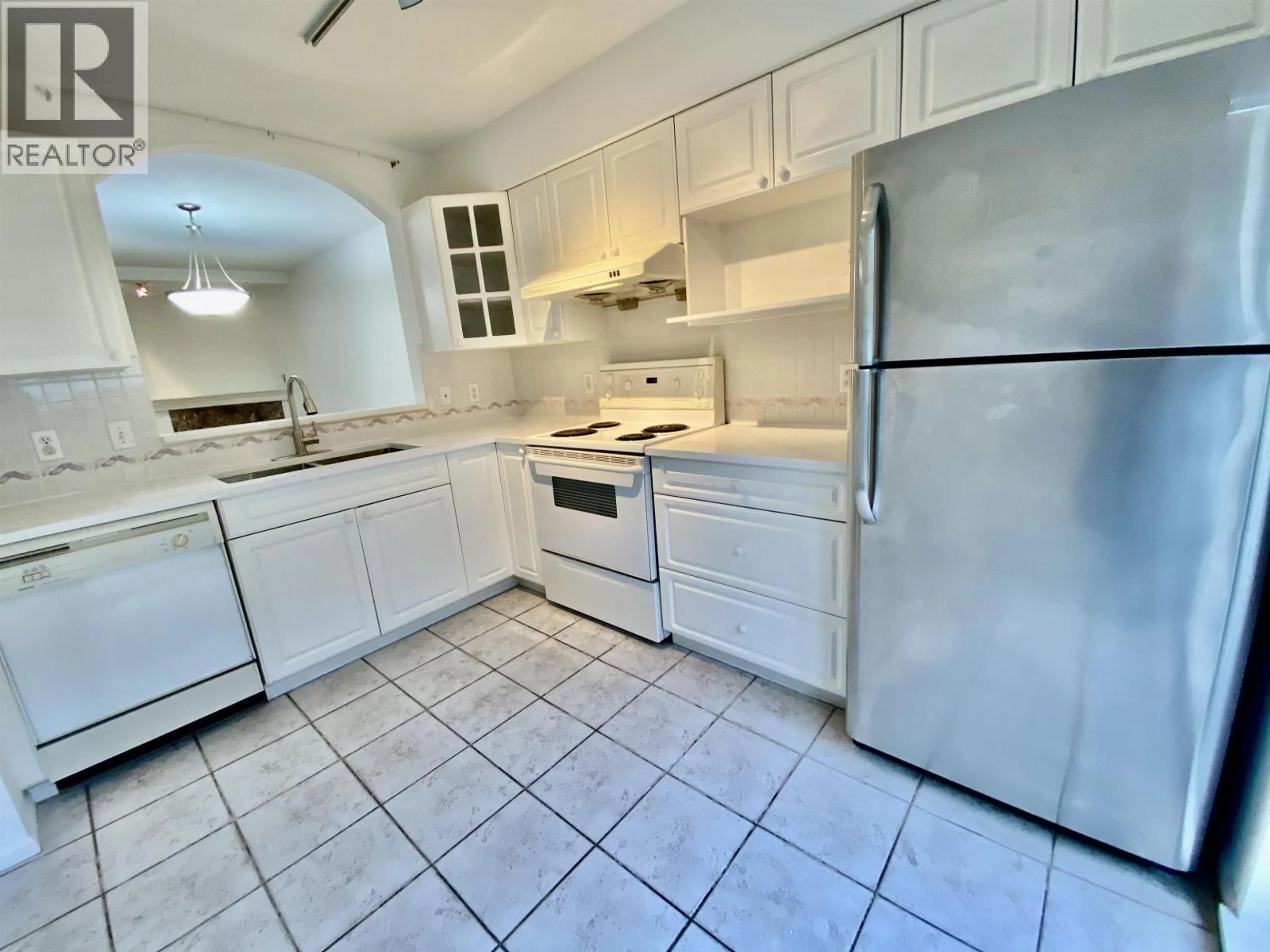 Standard kitchen, ceramic/tile floor for 30 - 7128 18TH AVENUE, Burnaby British Columbia V3N1H1