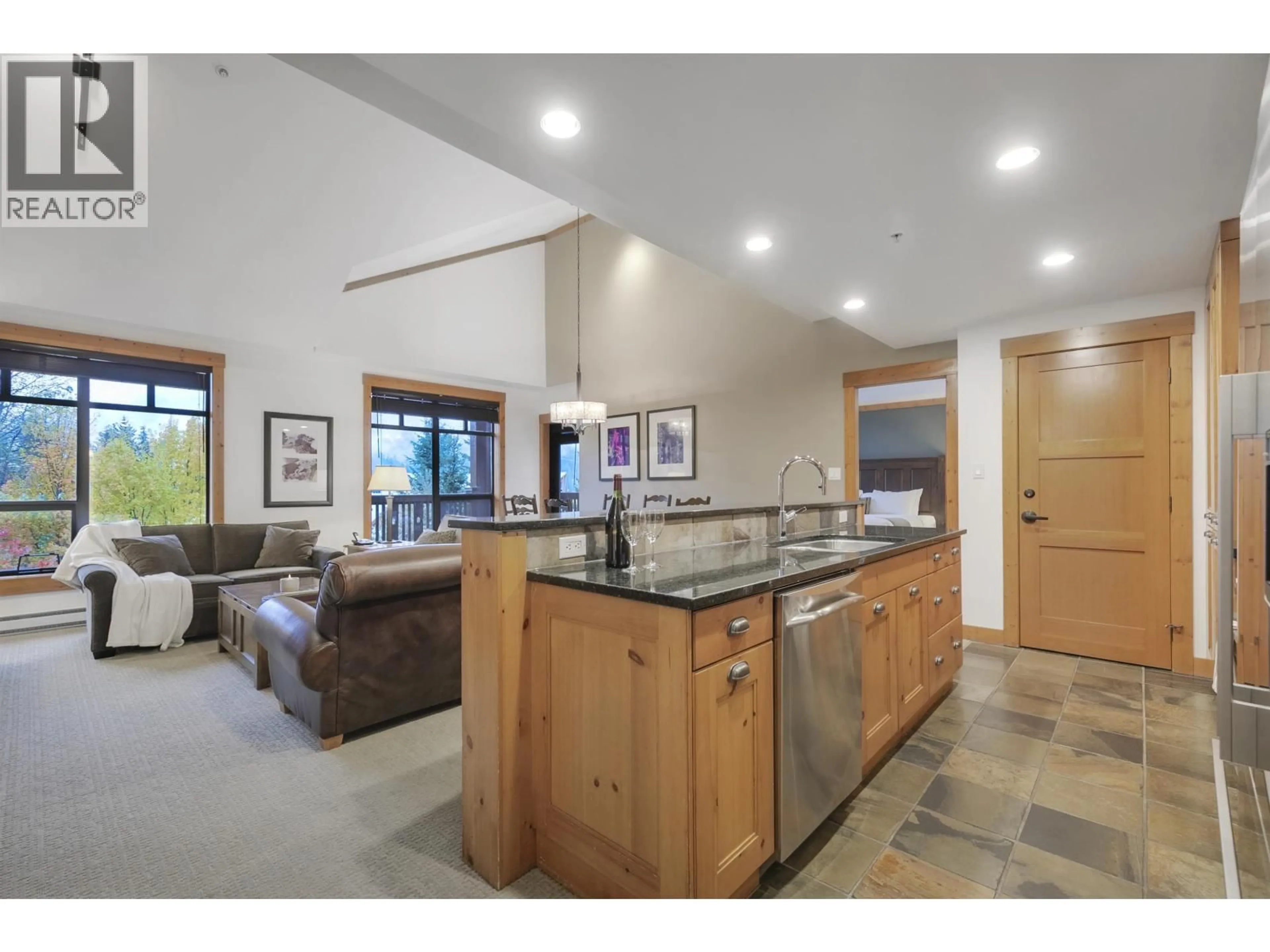 Open concept kitchen, unknown for 401 - 2202 GONDOLA WAY, Whistler British Columbia V8E0M7