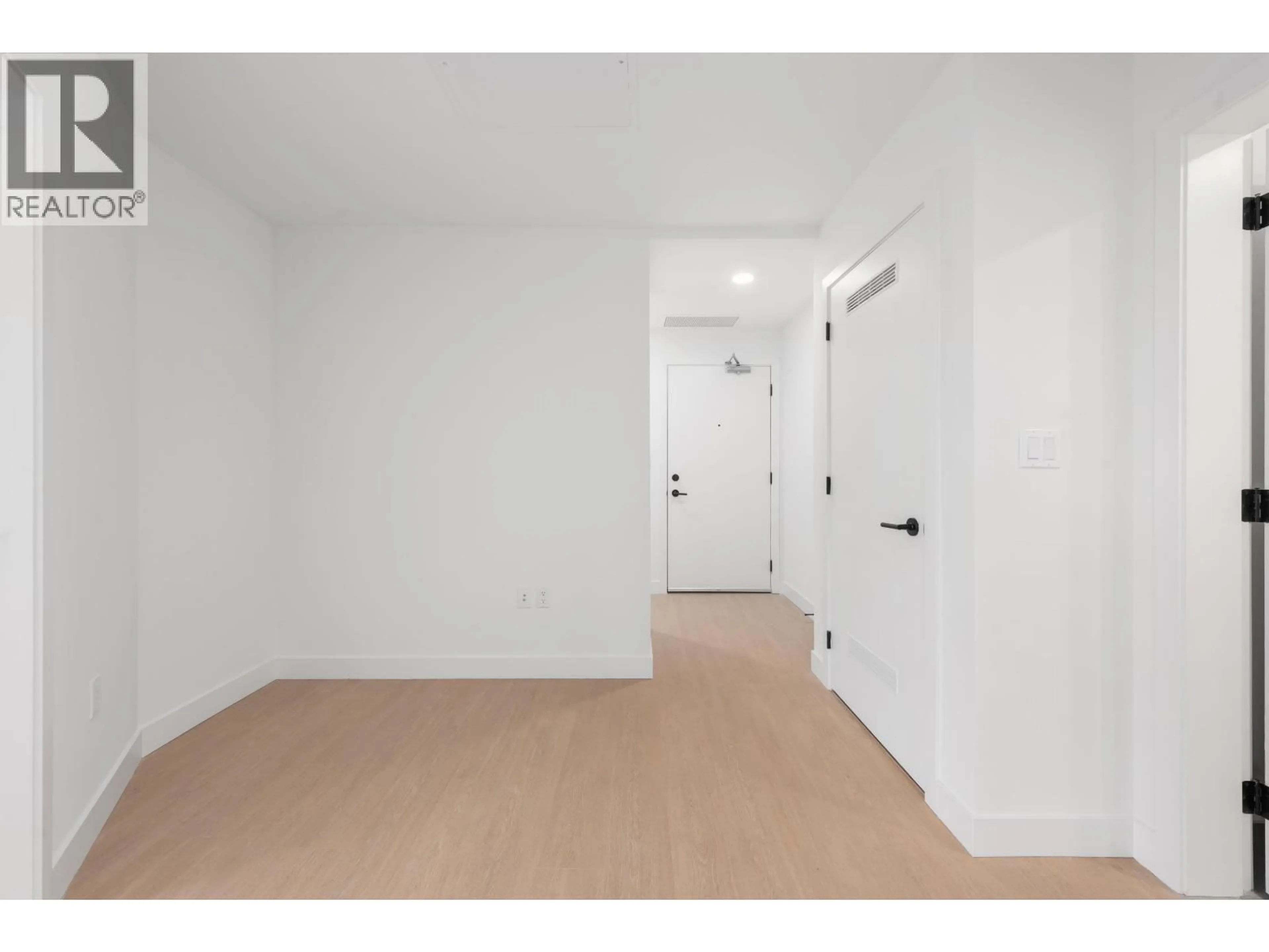 Unknown for 361 - 422 3RD STREET, North Vancouver British Columbia V7L0K1