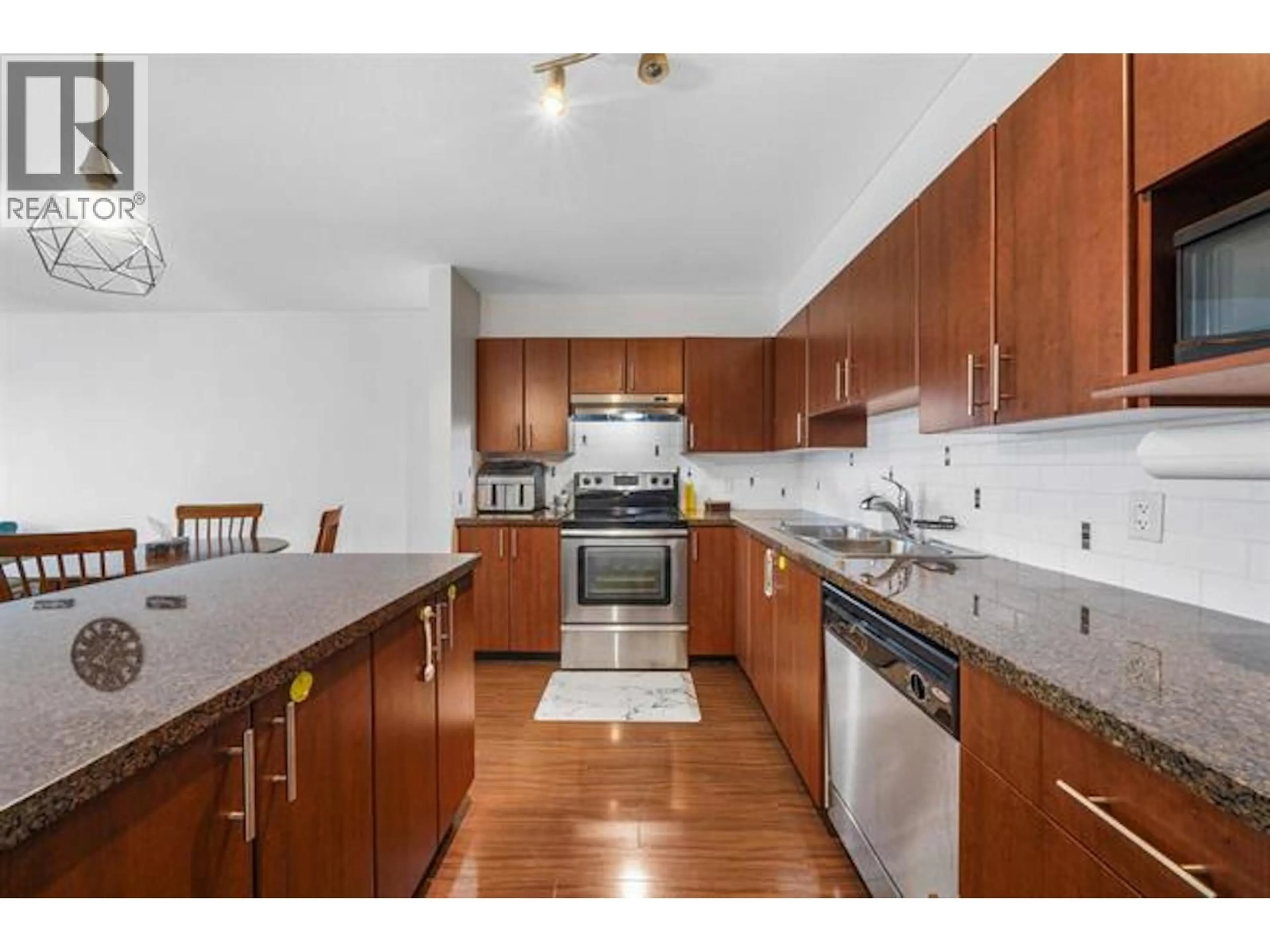 Standard kitchen, unknown for 204 - 12075 228 STREET, Maple Ridge British Columbia V2X6M2