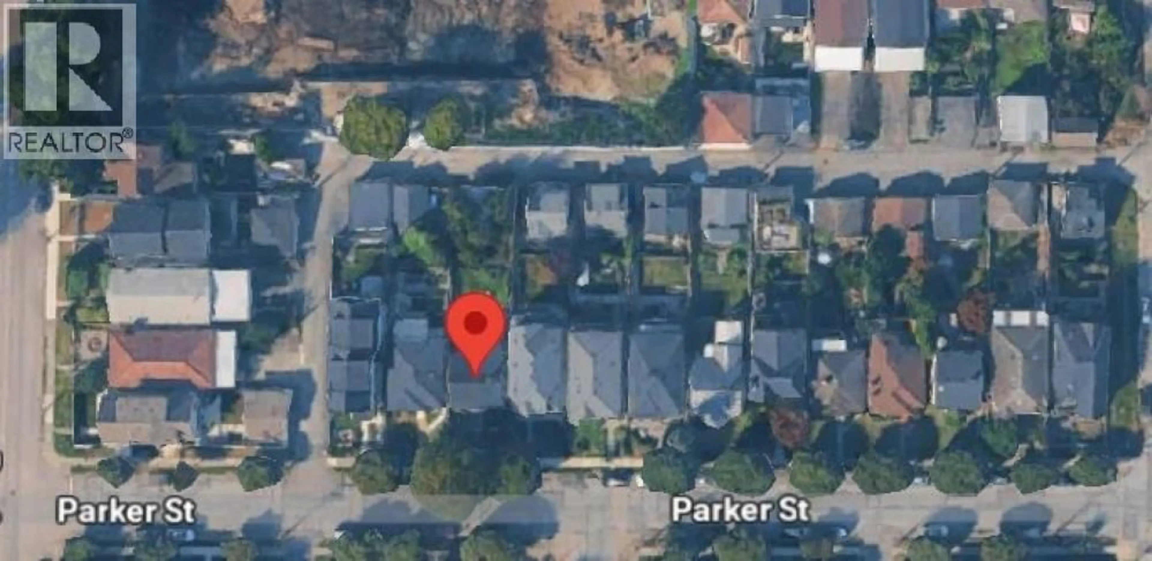 Parking for 2929 PARKER STREET, Vancouver British Columbia V5K2T9