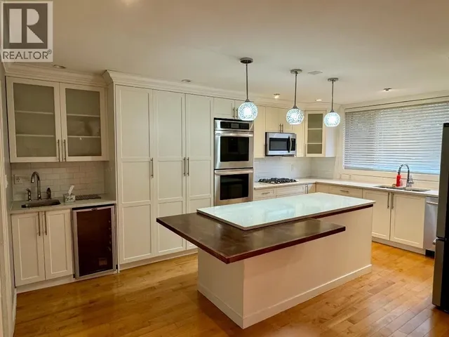 5257 SONORA DRIVE, North Vancouver 2