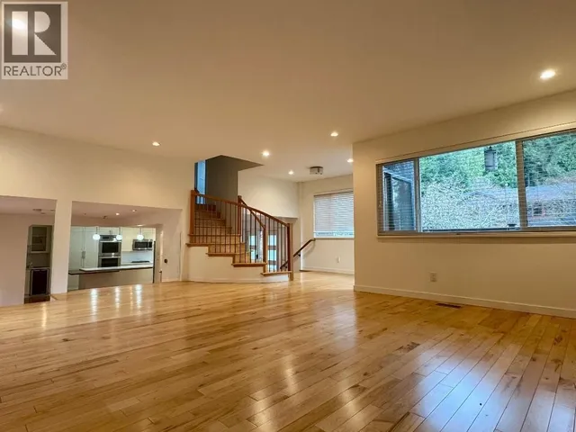 5257 SONORA DRIVE, North Vancouver 3