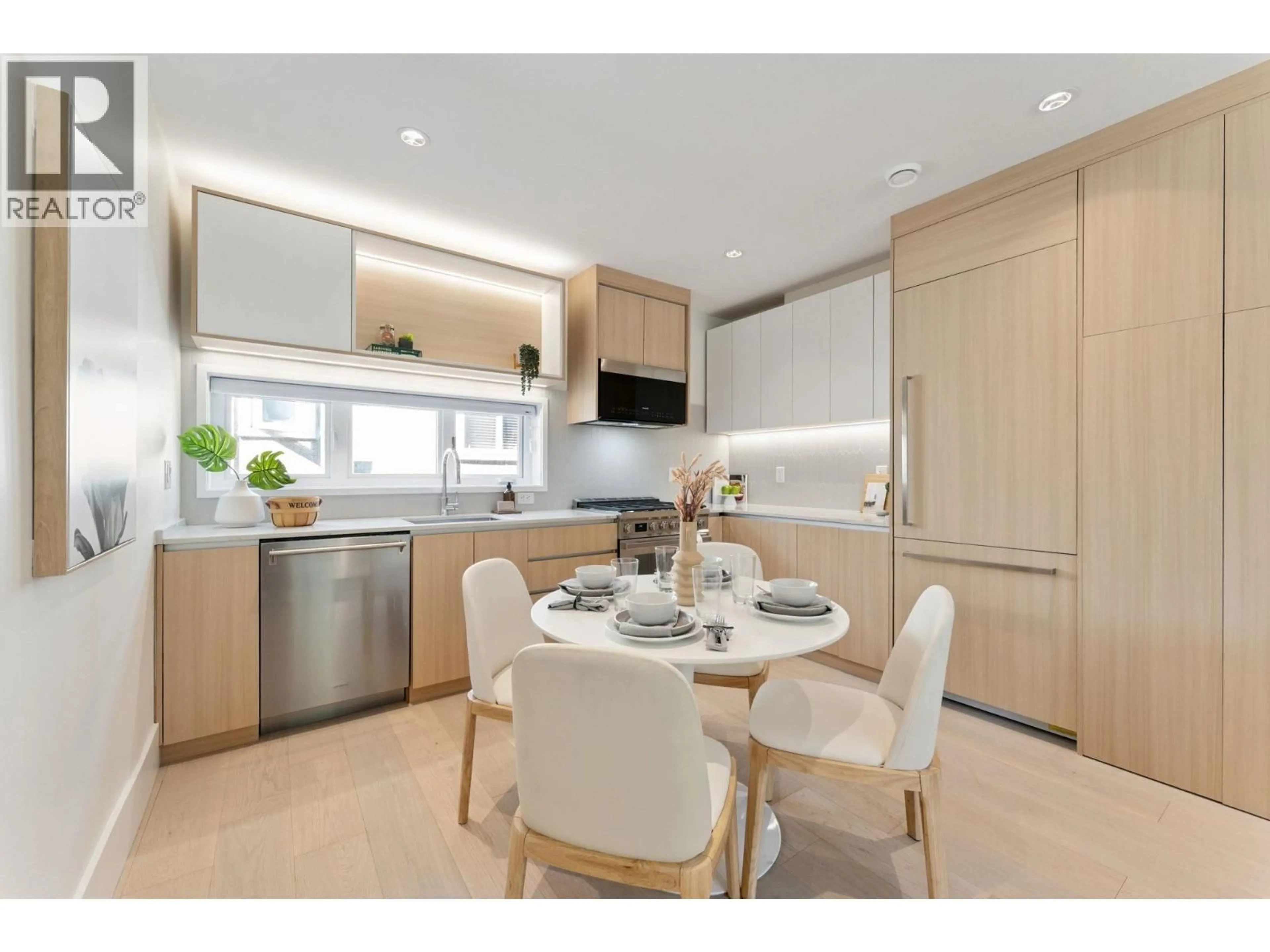 Contemporary kitchen, unknown for 3121 COLUMBIA STREET, Vancouver British Columbia V5Y1N4