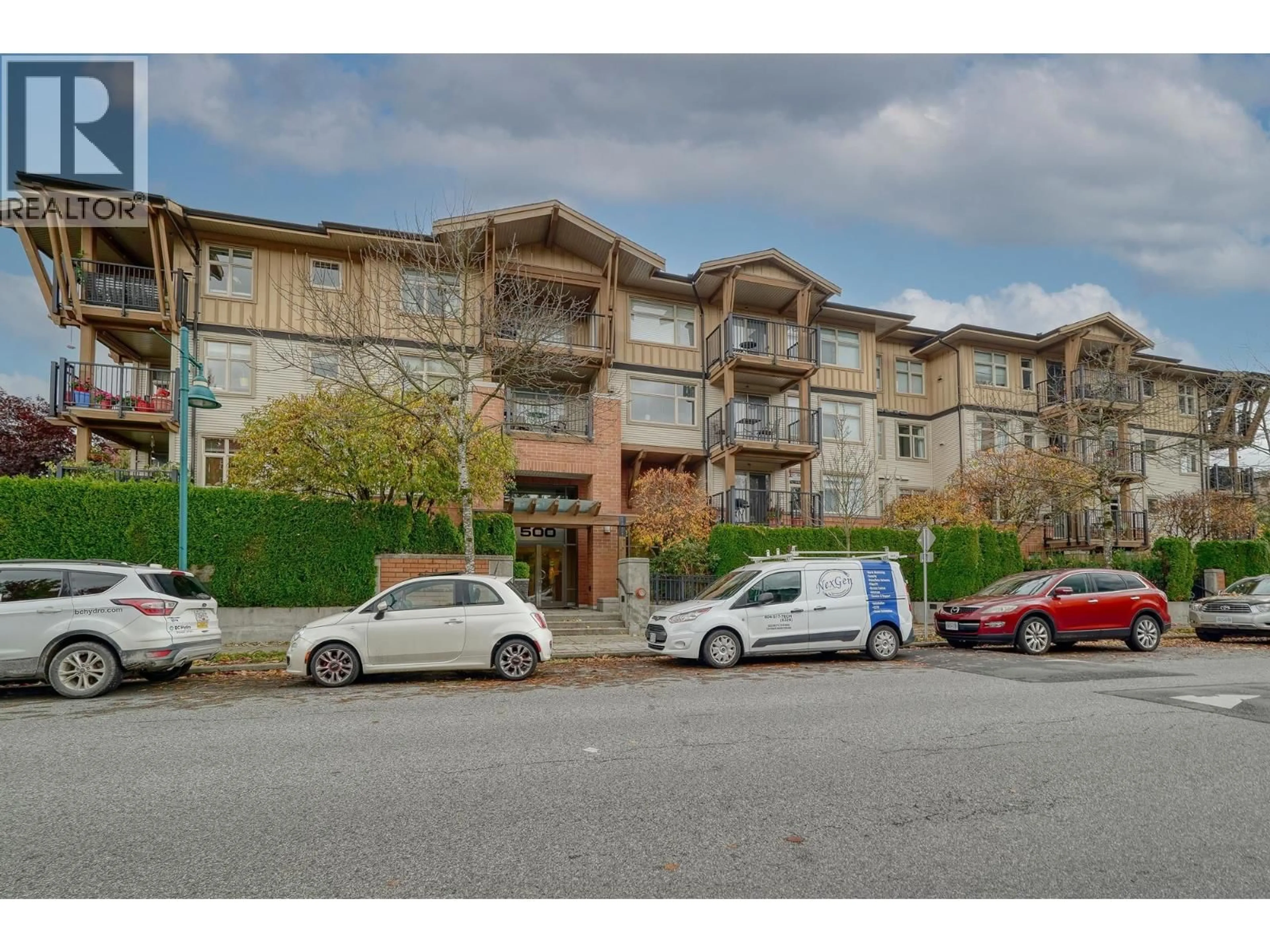 A pic from outside/outdoor area/front of a property/back of a property/a pic from drone, unknown for 414 - 500 KLAHANIE DRIVE, Port Moody British Columbia V3H5L1