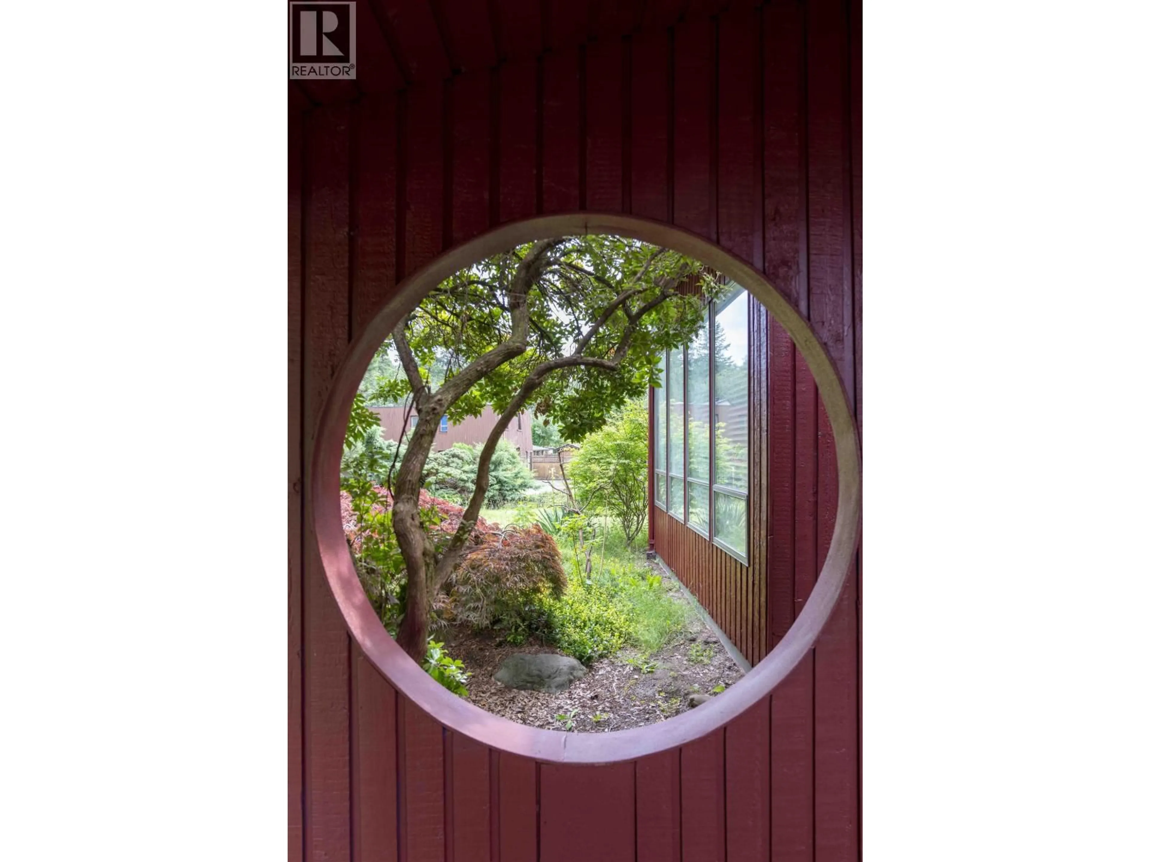 Indoor entryway for 1238 GABRIOLA  DRIVE DRIVE, Coquitlam British Columbia V3E1G1