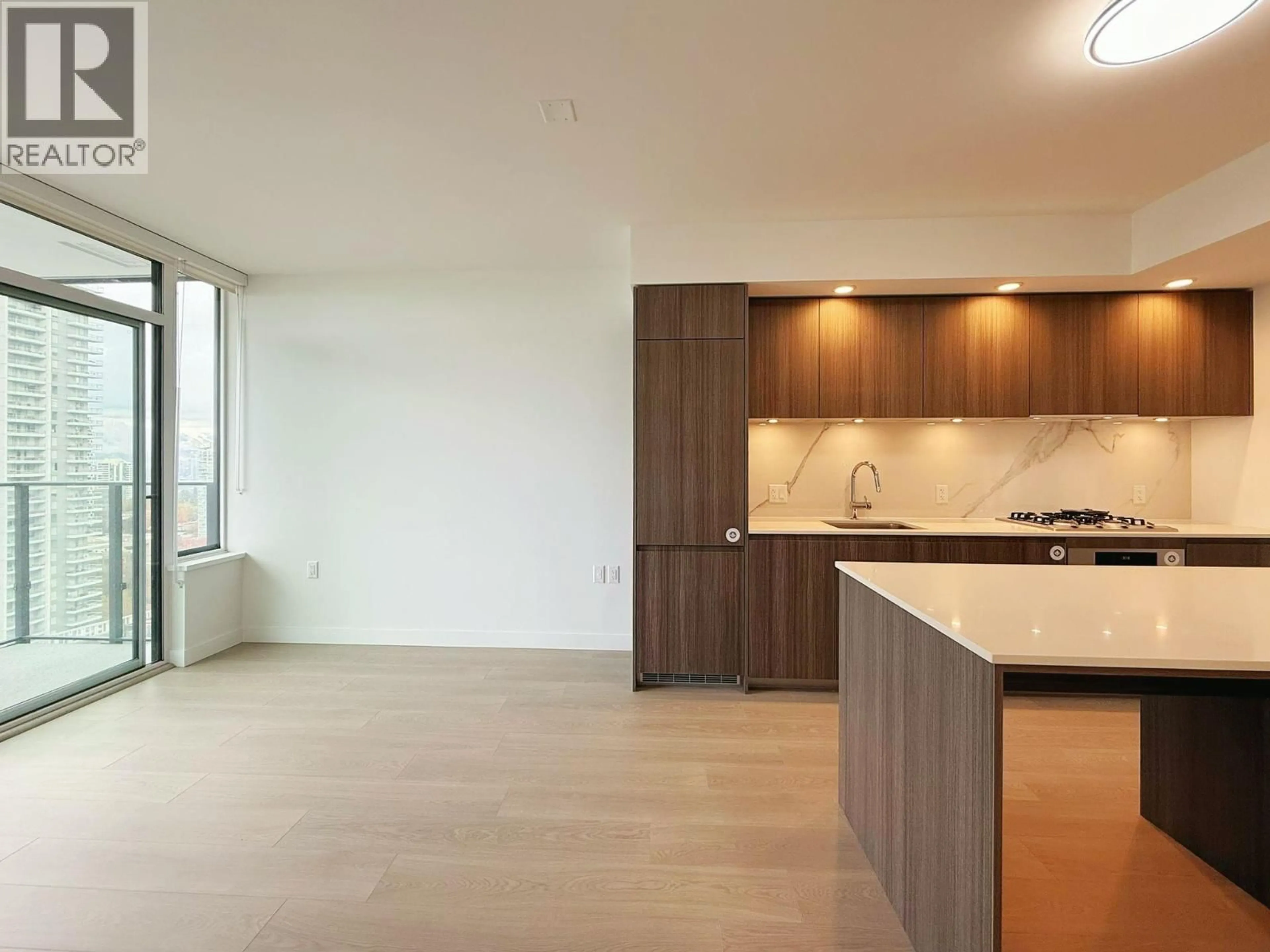 Open concept kitchen, unknown for 2008 - 6537 TELFORD AVENUE, Burnaby British Columbia V5H0K9