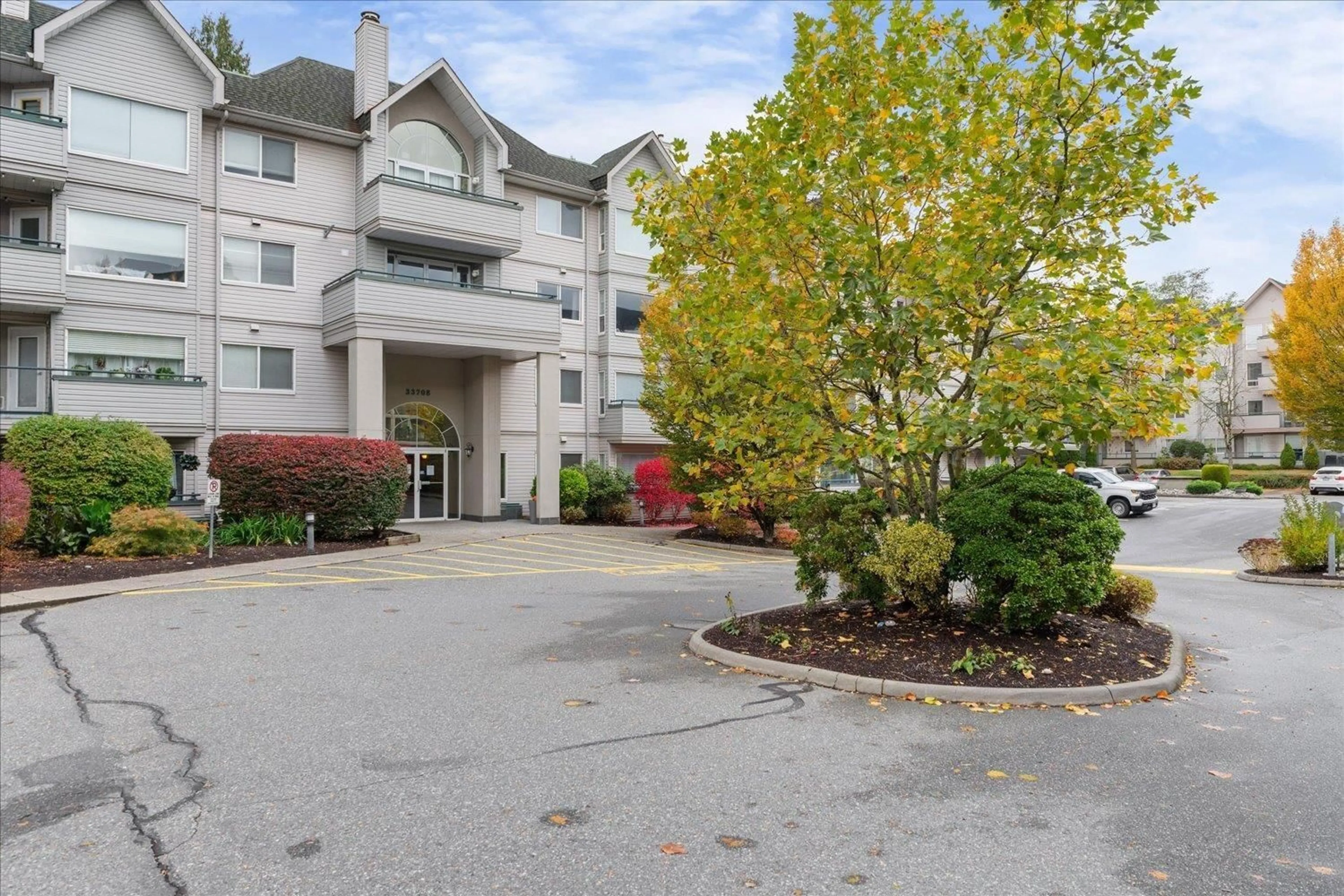 Patio, unknown for 406 - 33708 KING, Abbotsford British Columbia V2S8C6