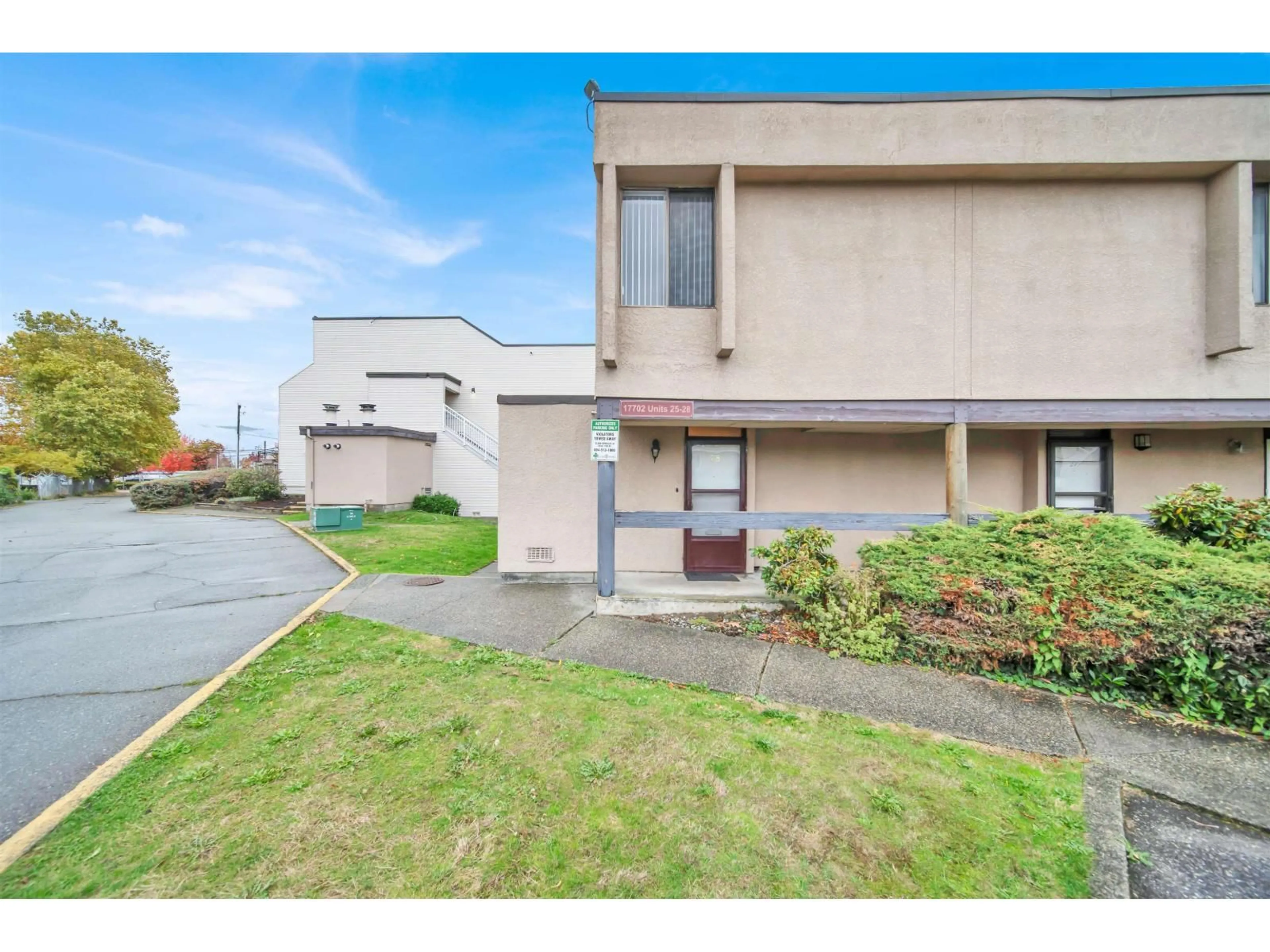 A pic from outside/outdoor area/front of a property/back of a property/a pic from drone, street for 28 - 17702 60, Surrey British Columbia V3S1V2